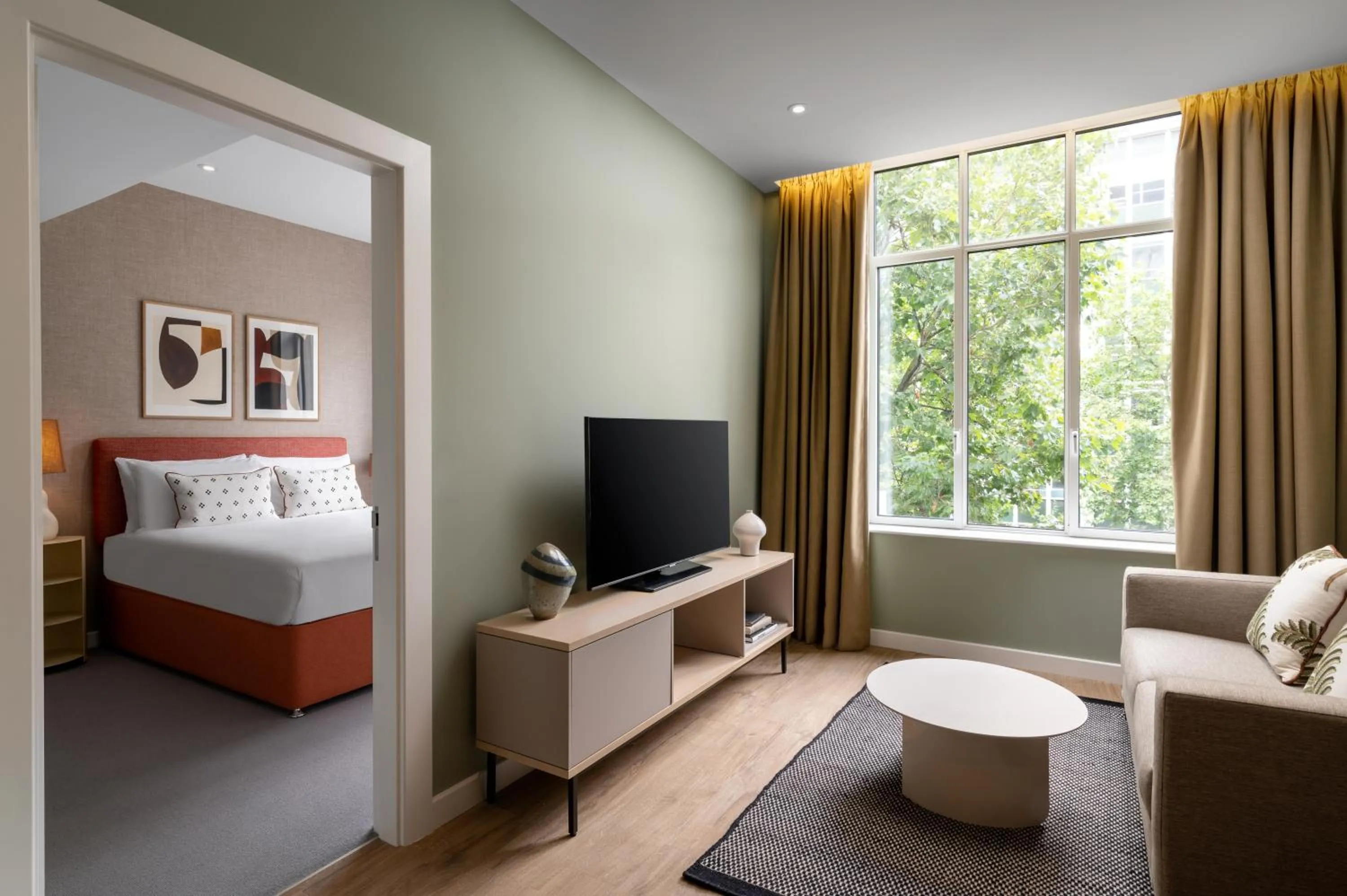 TV and multimedia, Bed in The Lincoln Suites