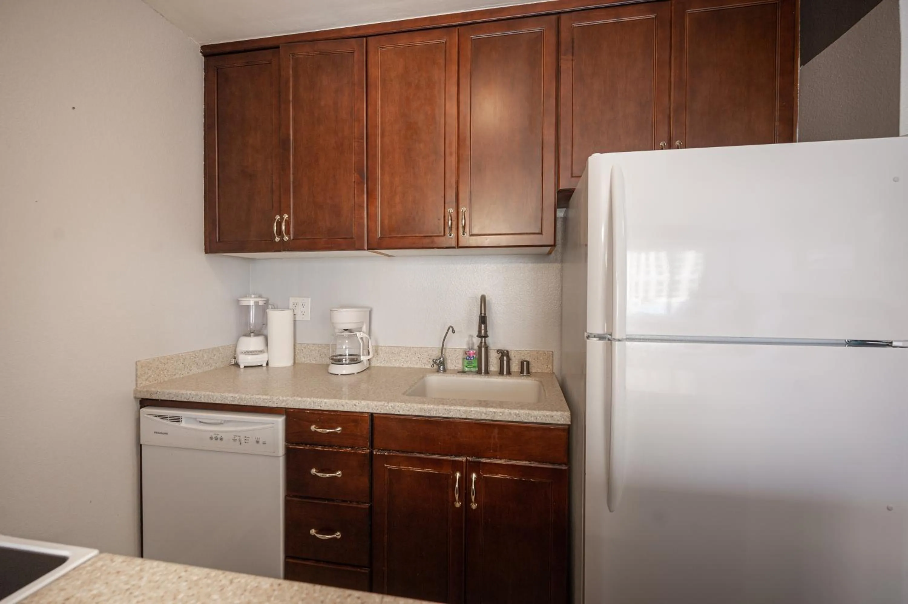 kitchen in Stay Together Suites