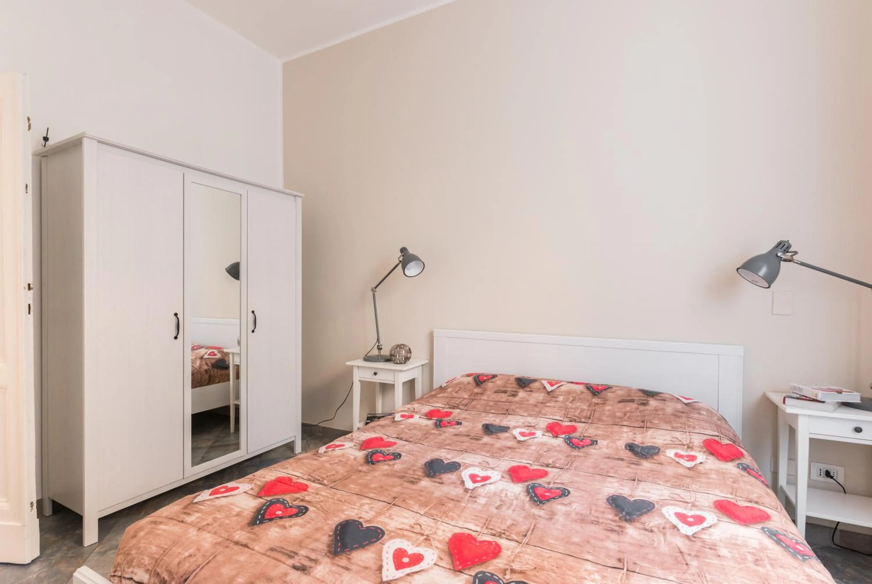 Bed in Domus Maximo