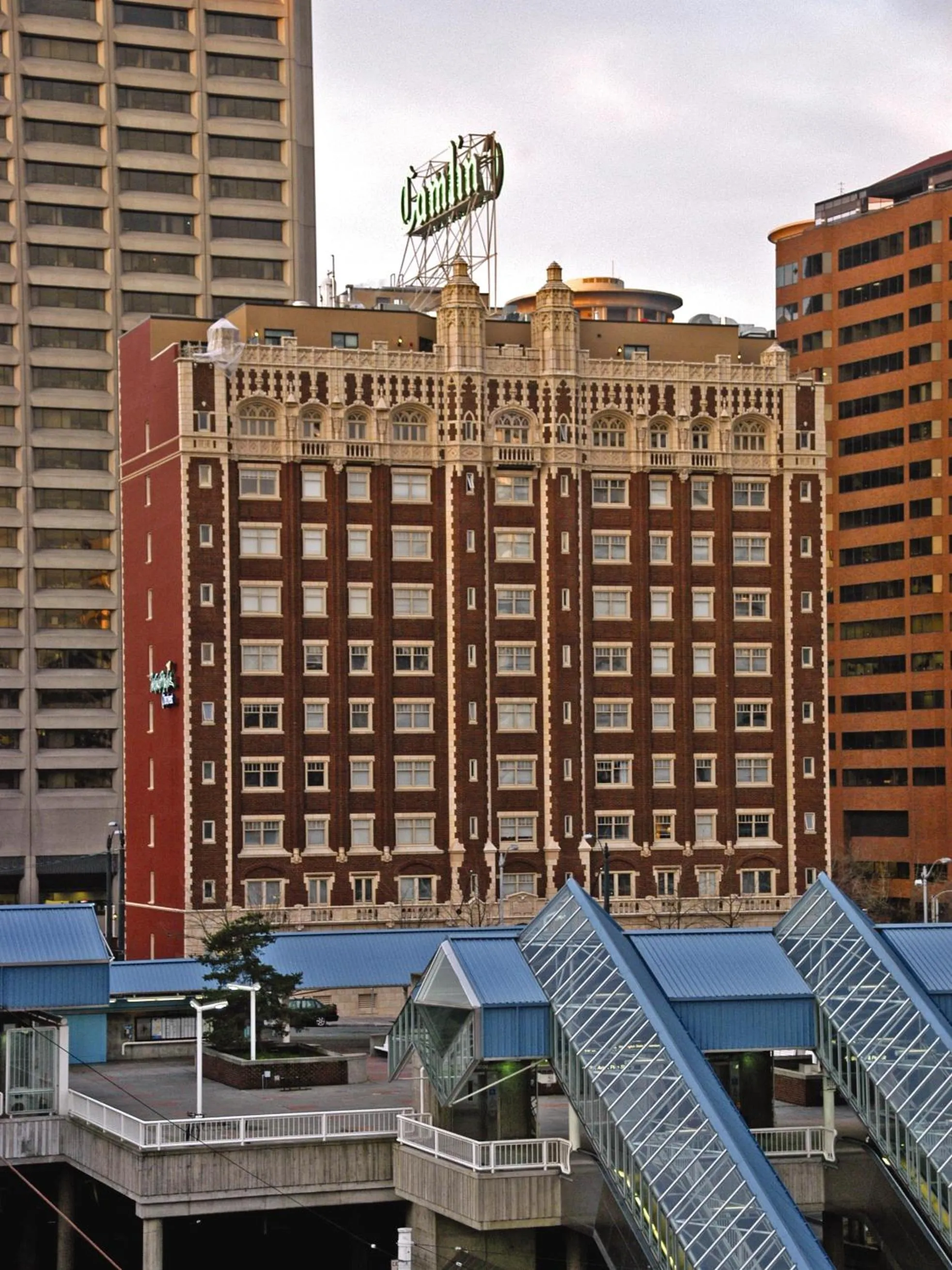 Property building in WorldMark Seattle - The Camlin