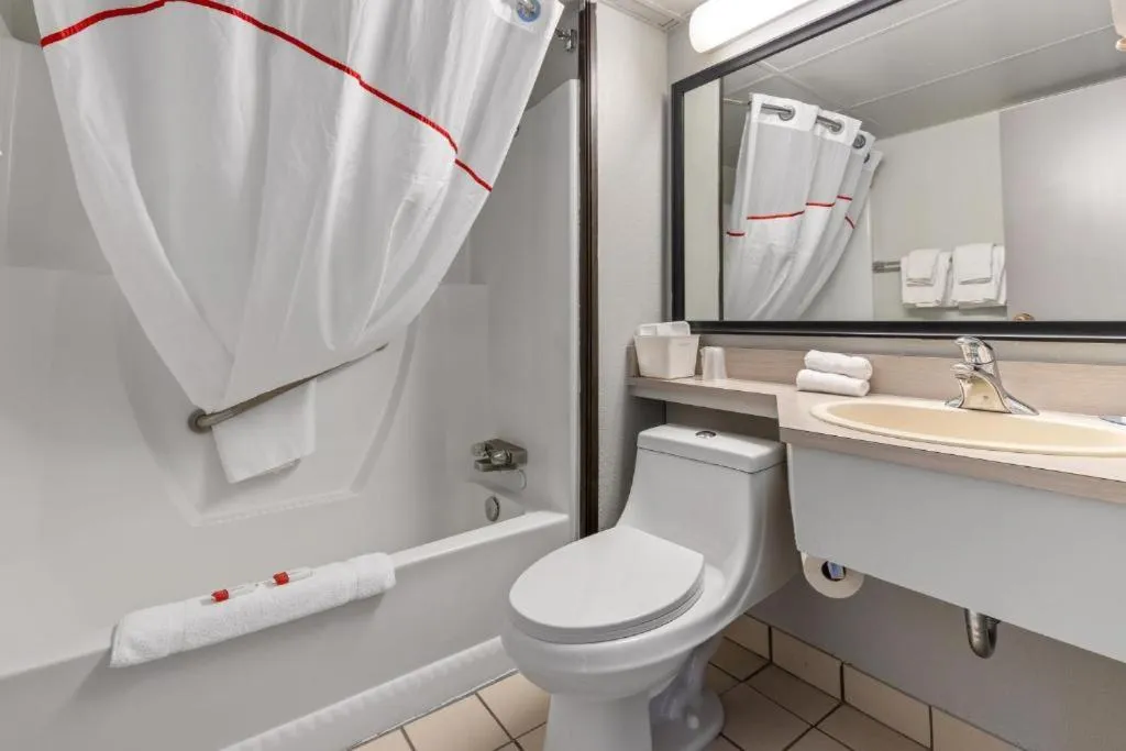 Emerald Hotel & Suites Calgary Airport