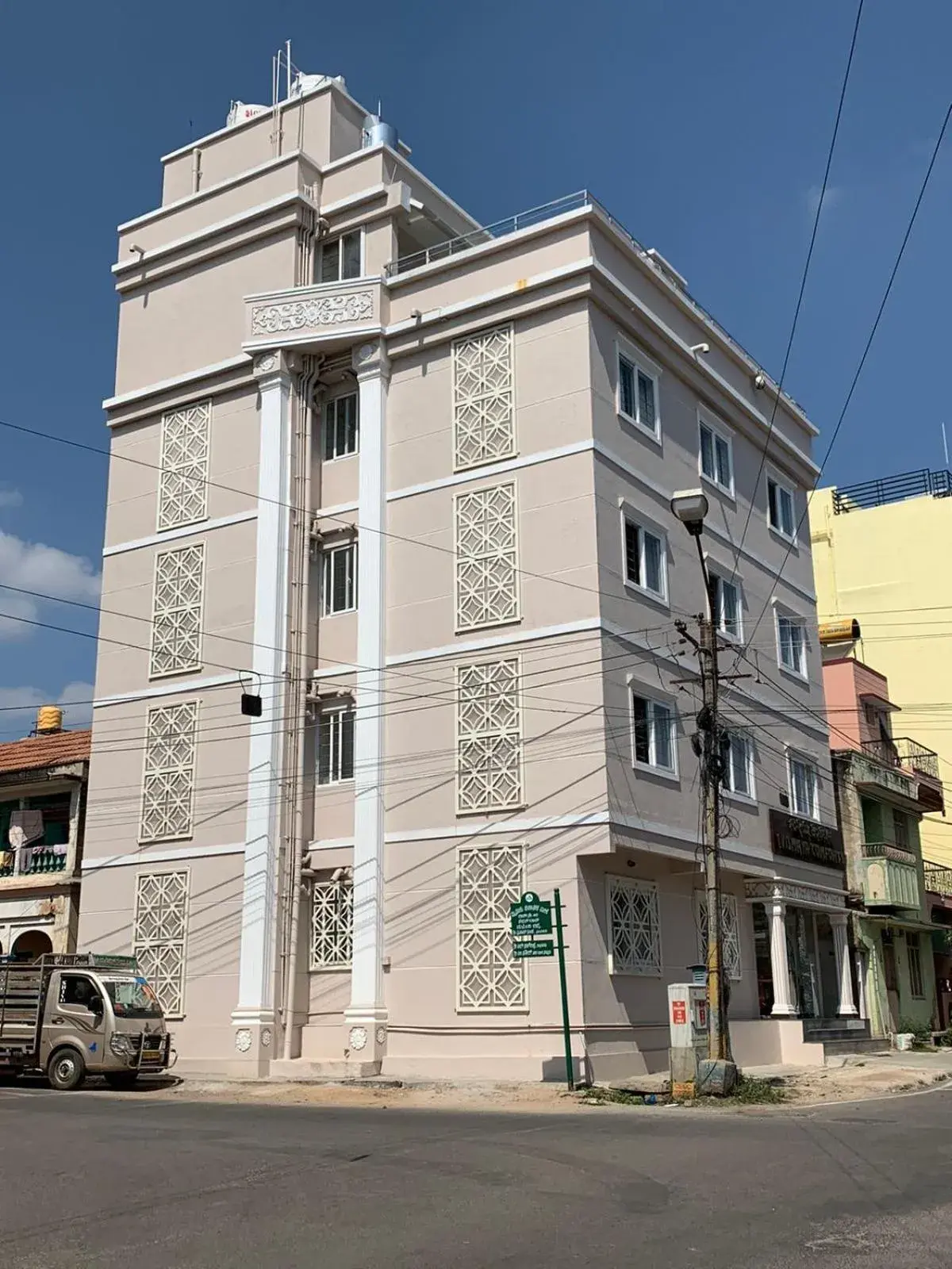 Property building in Vismaya Comforts Property building in Vismaya Comforts