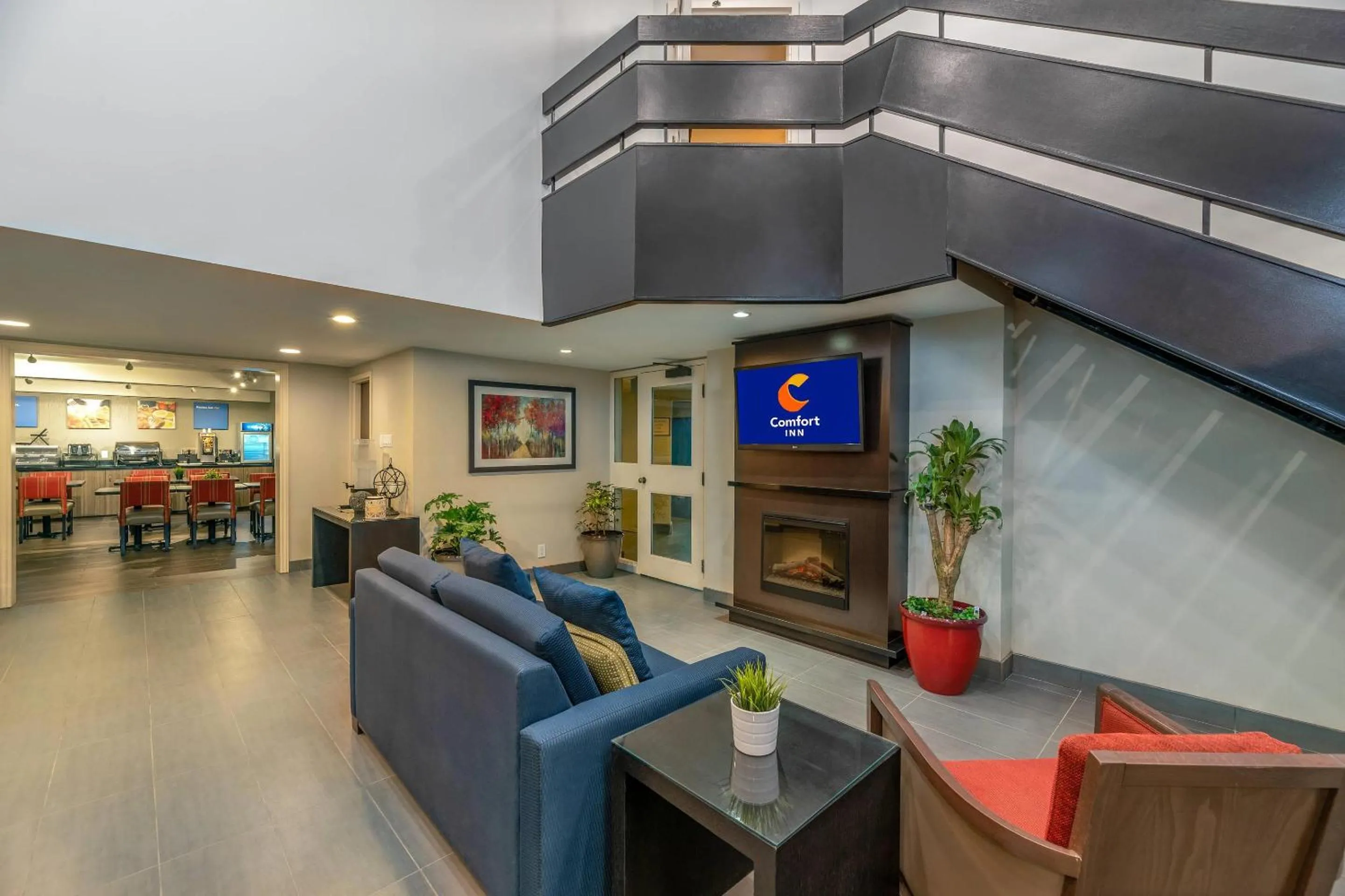 Lobby or reception in Comfort Inn Airport