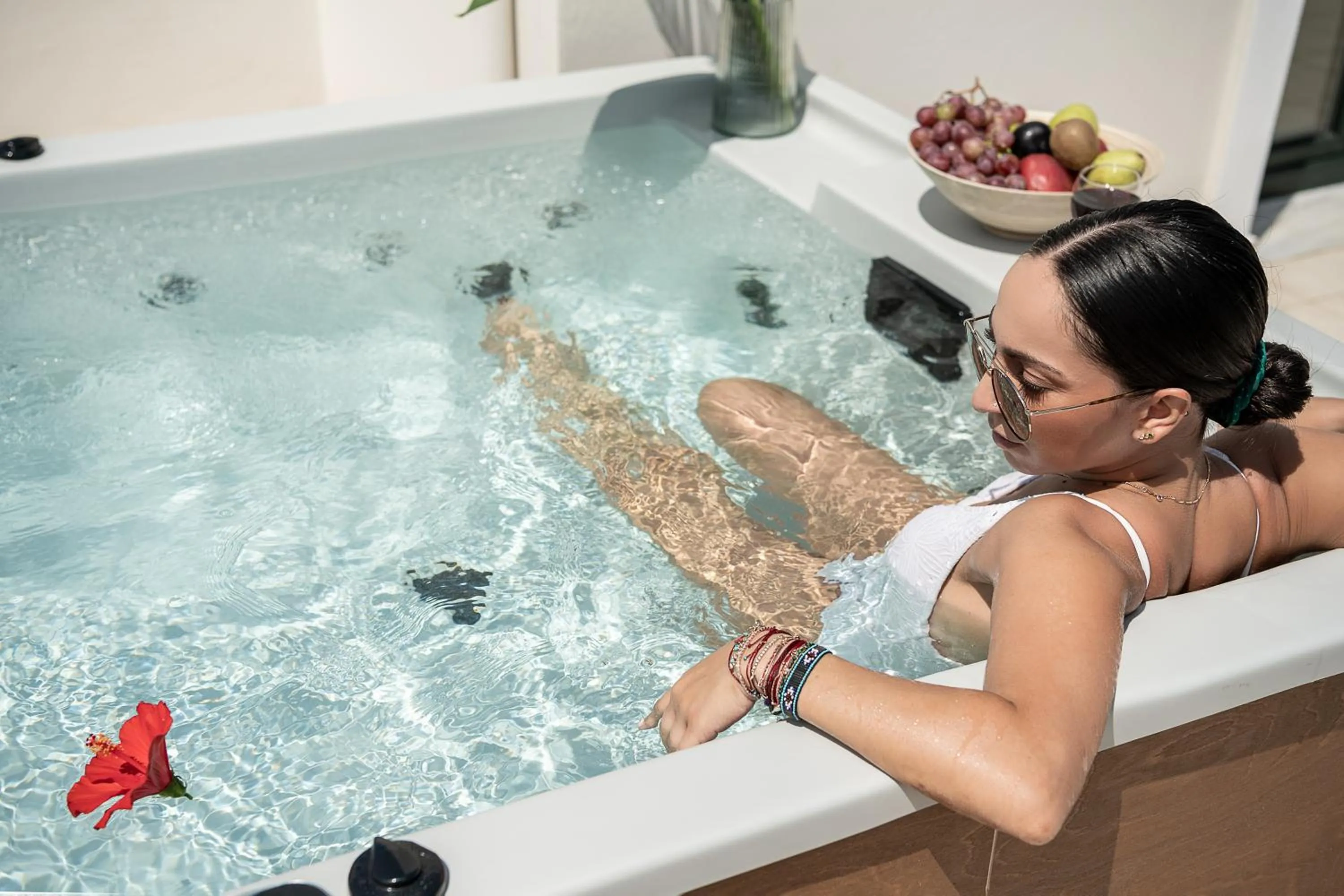 Hot Tub in Elia Platanias