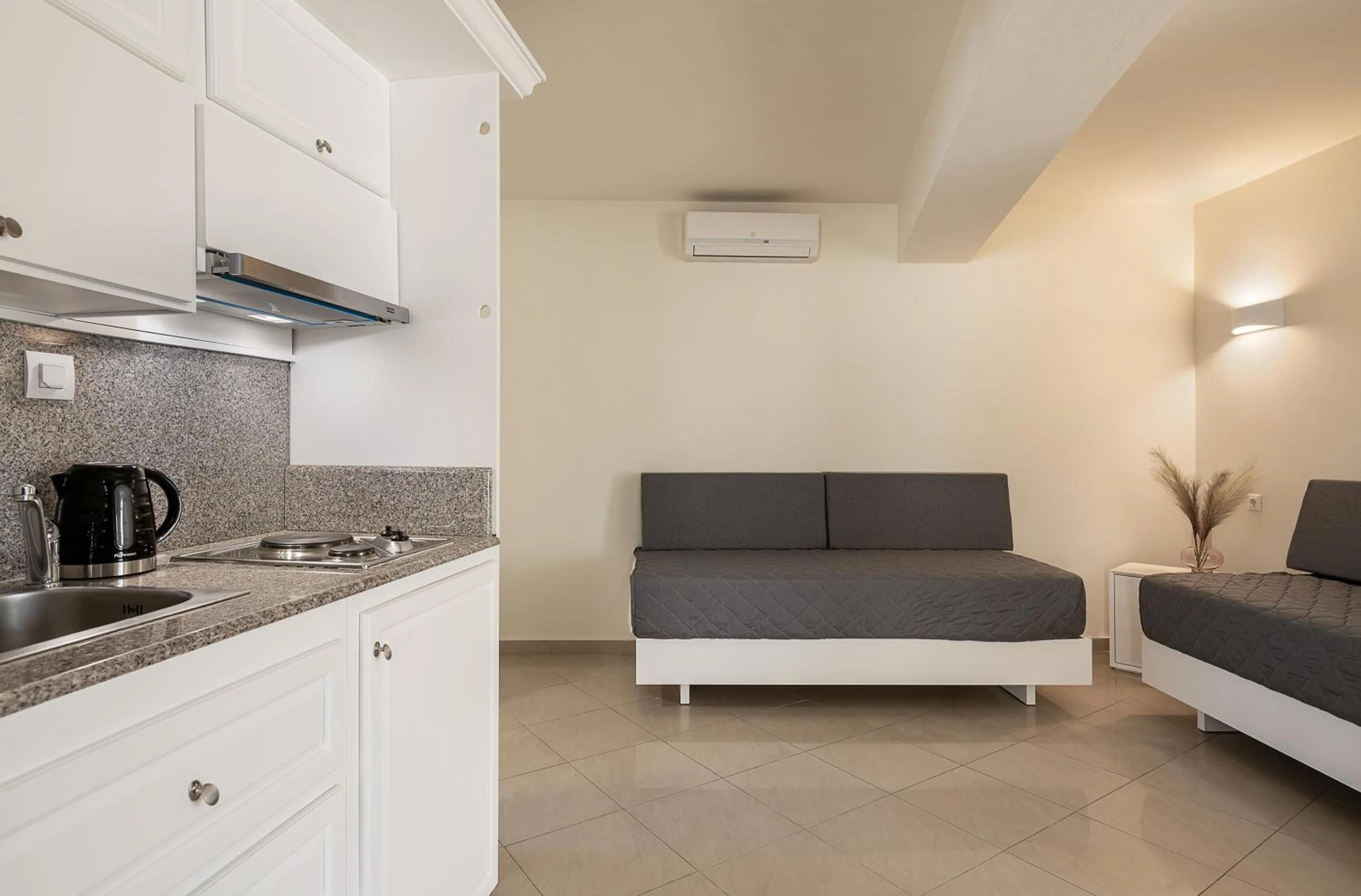 Kitchen or kitchenette in Elia Platanias