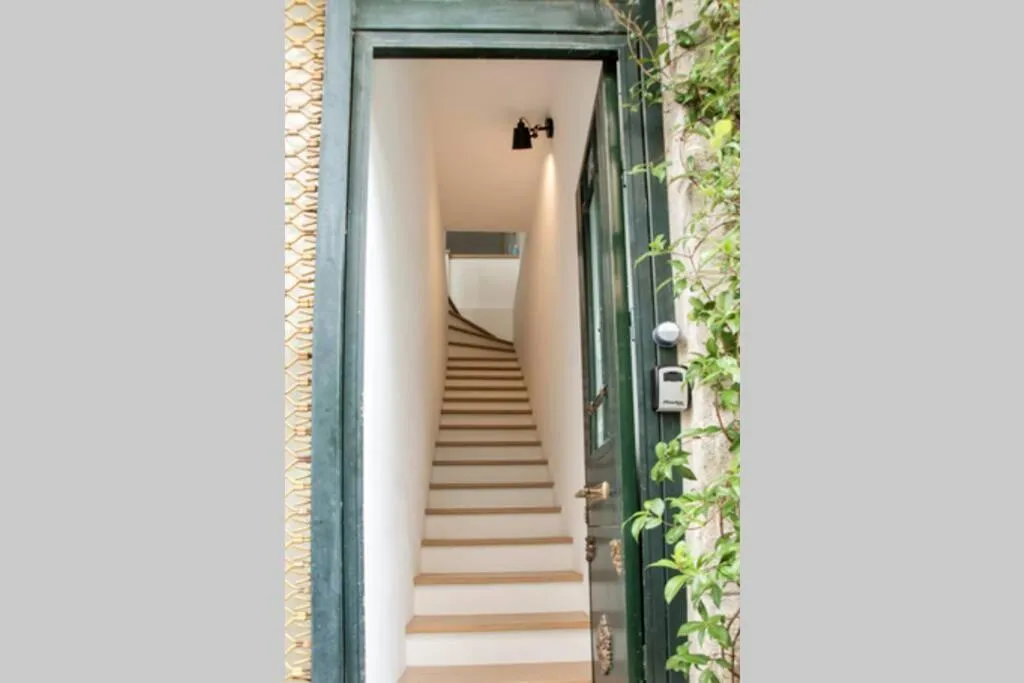 Isidorou Suite Xanthi