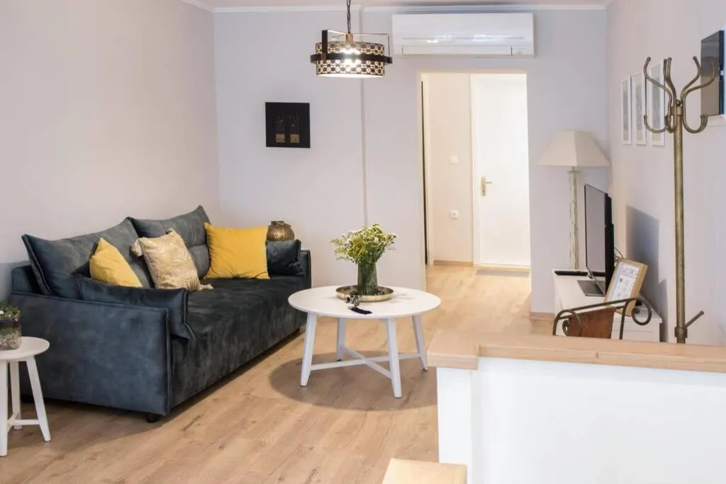 Isidorou Suite Xanthi
