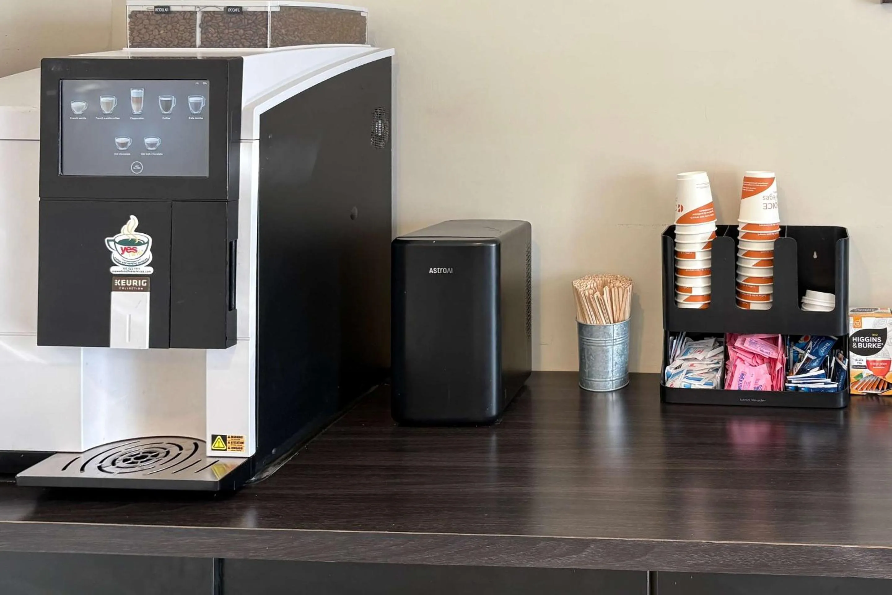 Breakfast in Quality Inn & Conference Centre Downtown Sudbury