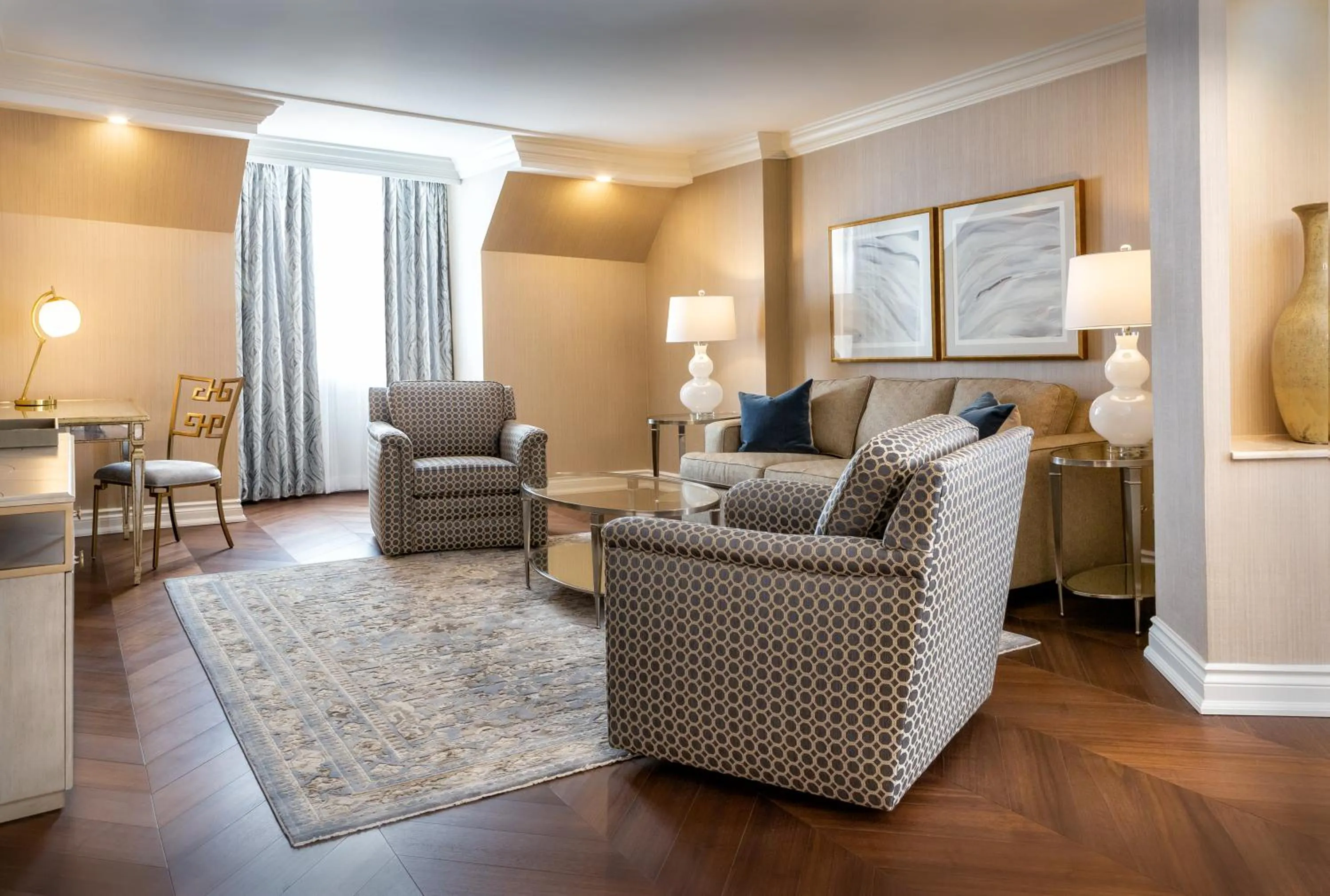 Living room in Chateau Vaudreuil