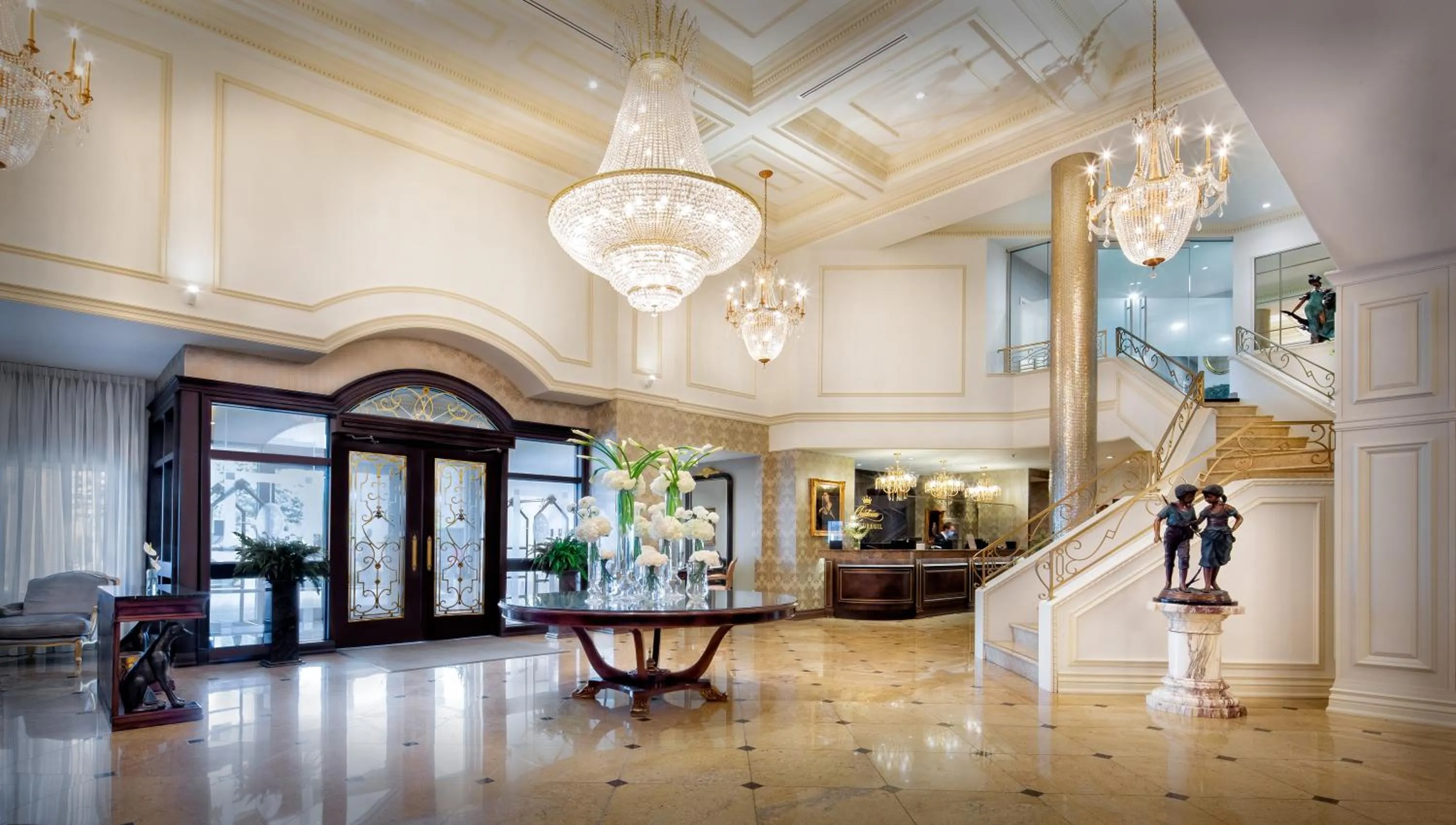 Hot Tub in Chateau Vaudreuil