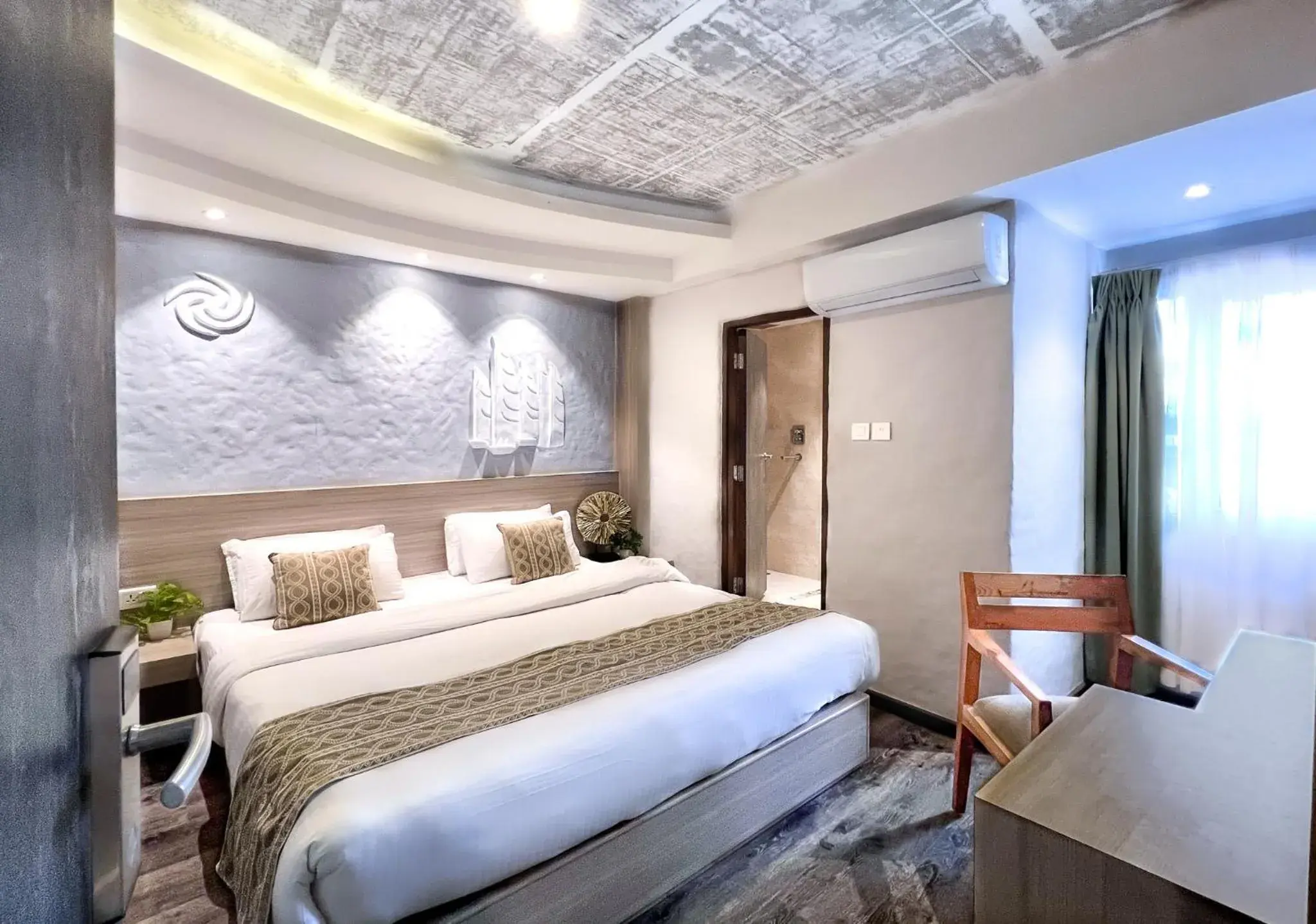 Deluxe Double Room - single occupancy in Vastu Boutique Hotel Deluxe Double Room - single occupancy in Vastu Boutique Hotel