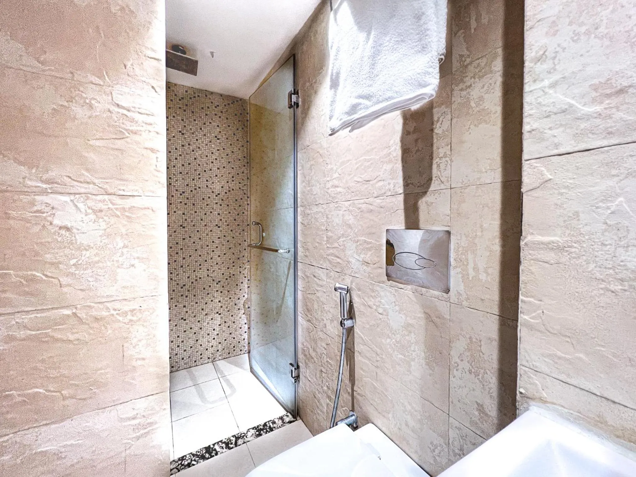 Shower in Vastu Boutique Hotel