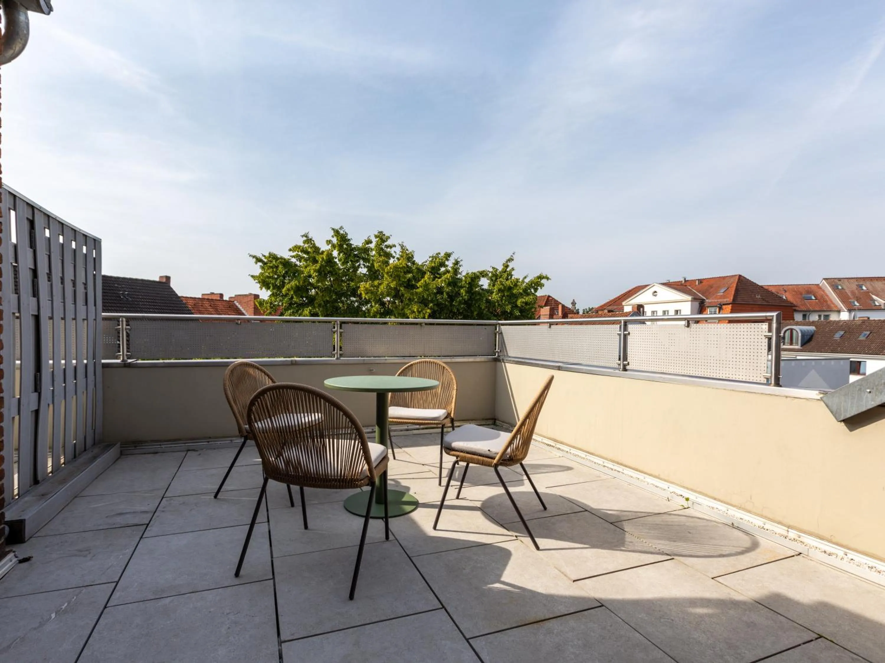 Balcony/Terrace in Limehome Hannover Bleichenstraße - Digital Access