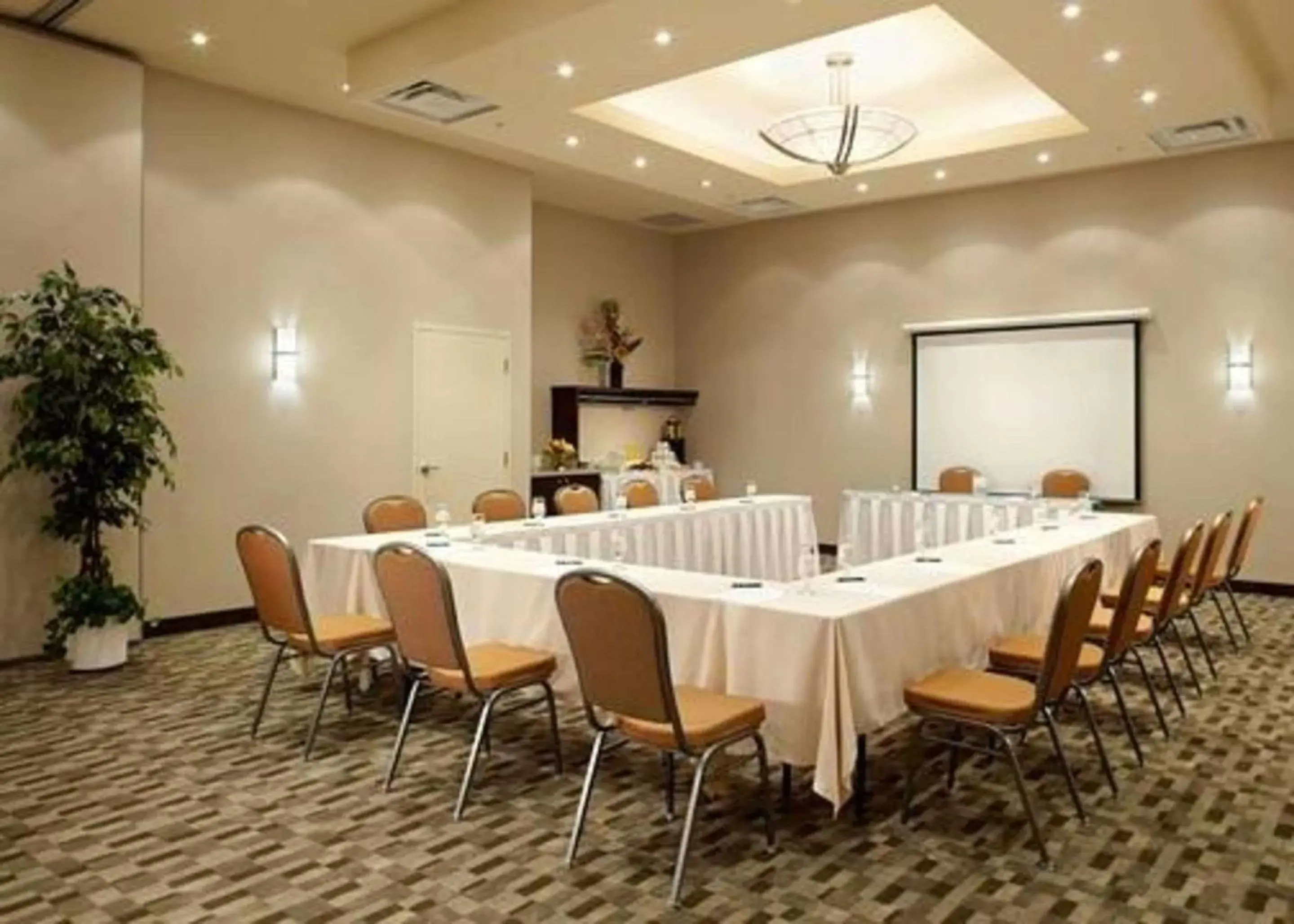 Banquet/Function facilities in Quality Inn & Suites