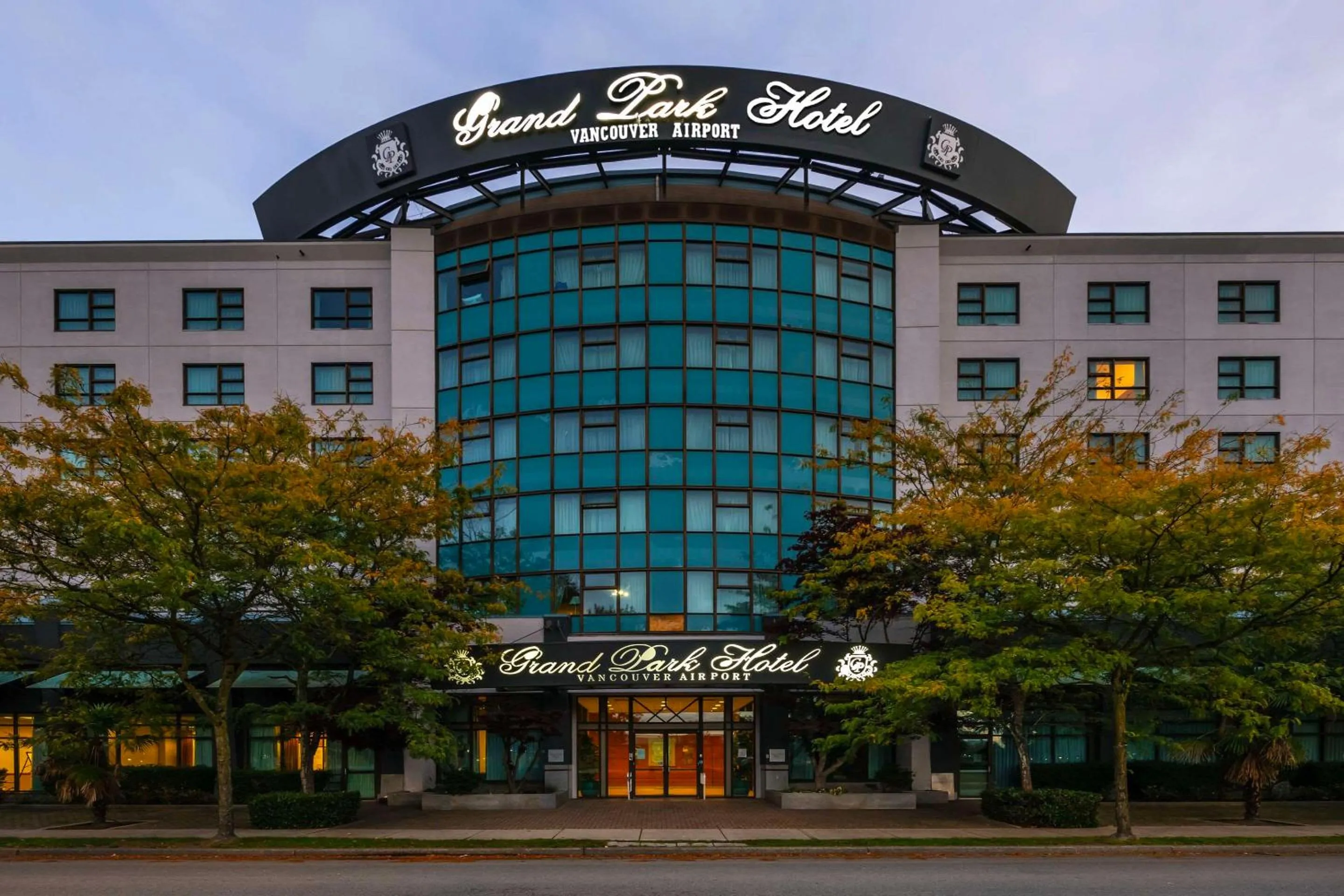 Property building in Grand Park Hotel Vancouver Airport, an Ascend Collection Hotel