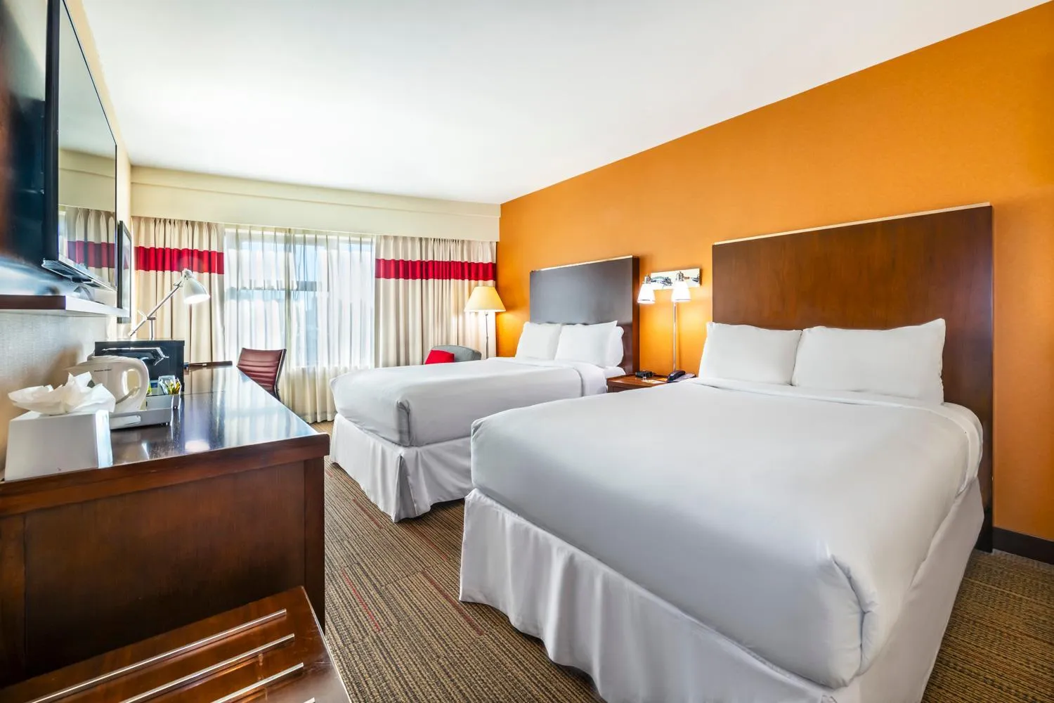 Bedroom, Bed in Grand Park Hotel Vancouver Airport, an Ascend Collection Hotel