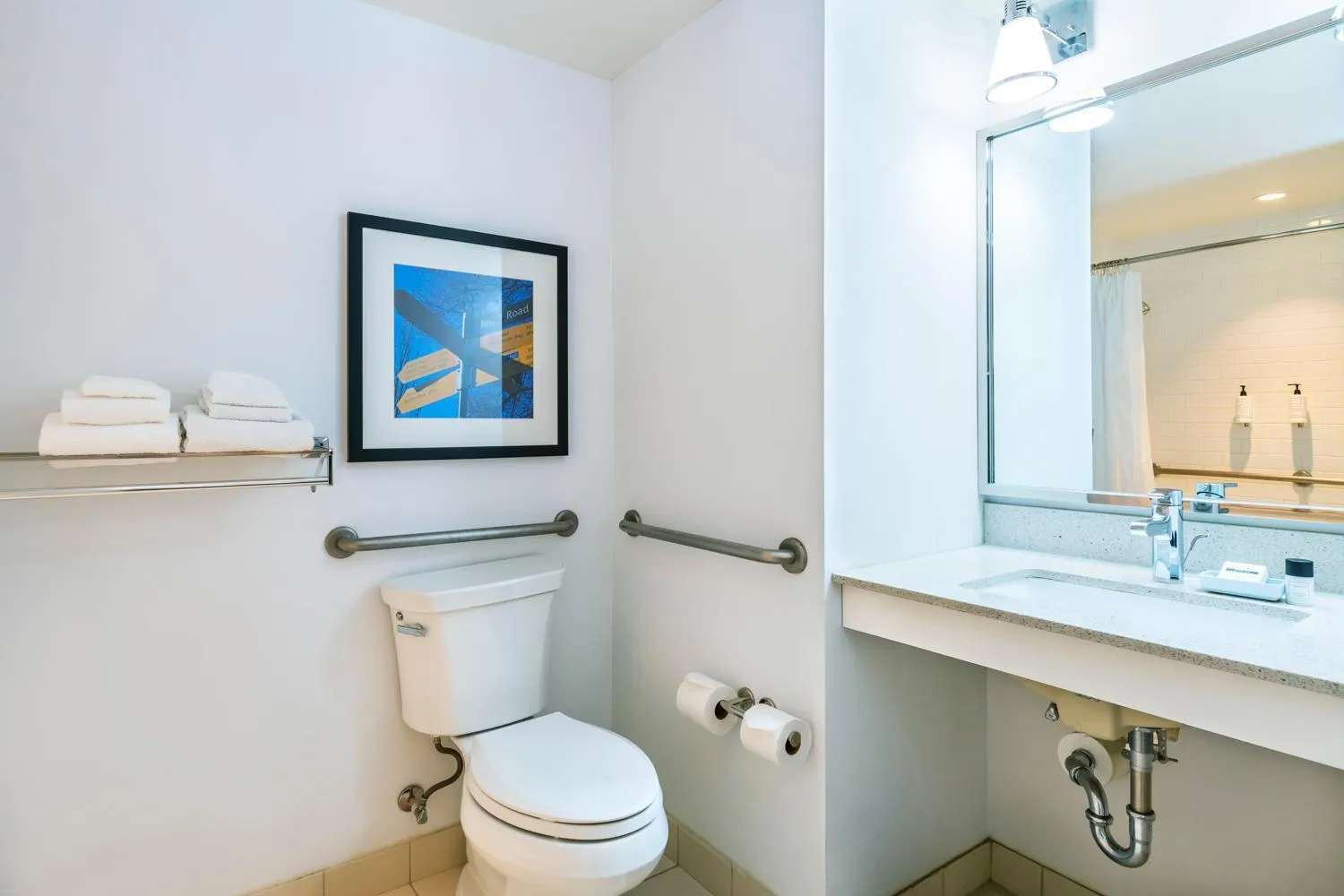 Bathroom in Grand Park Hotel Vancouver Airport, an Ascend Collection Hotel