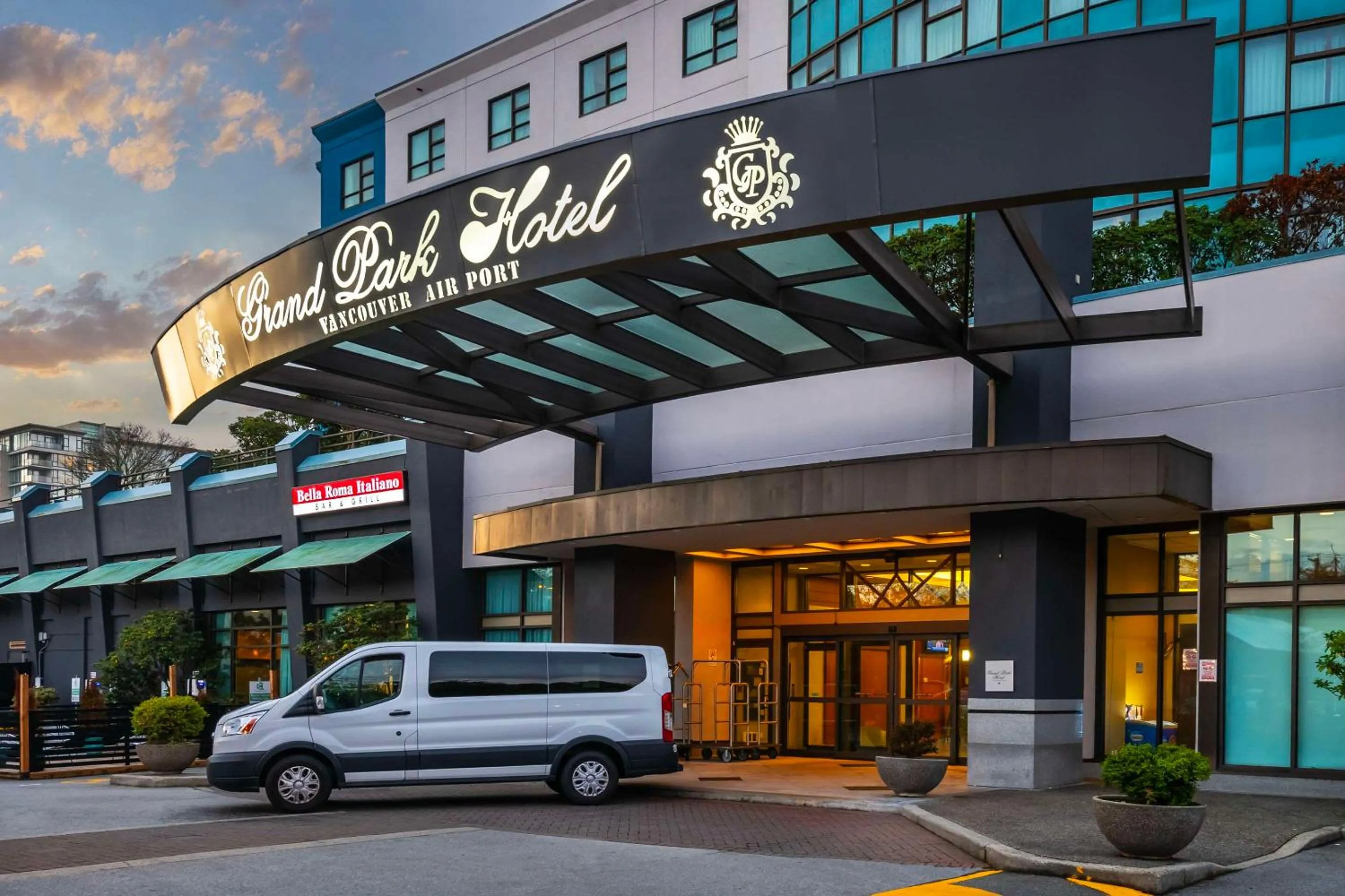 Property building in Grand Park Hotel Vancouver Airport, an Ascend Collection Hotel