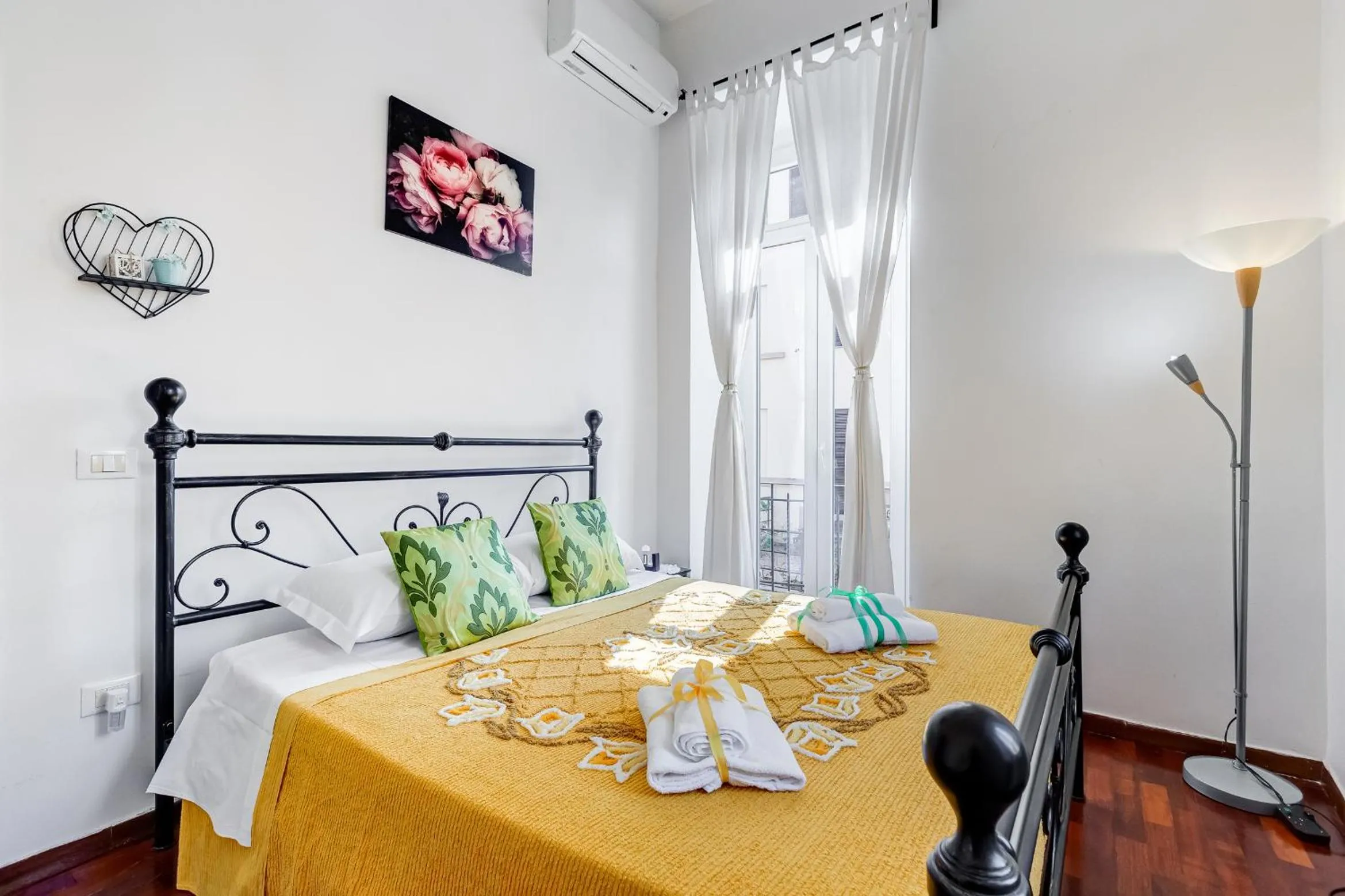 Bed in Saint Peter Elegance Domus