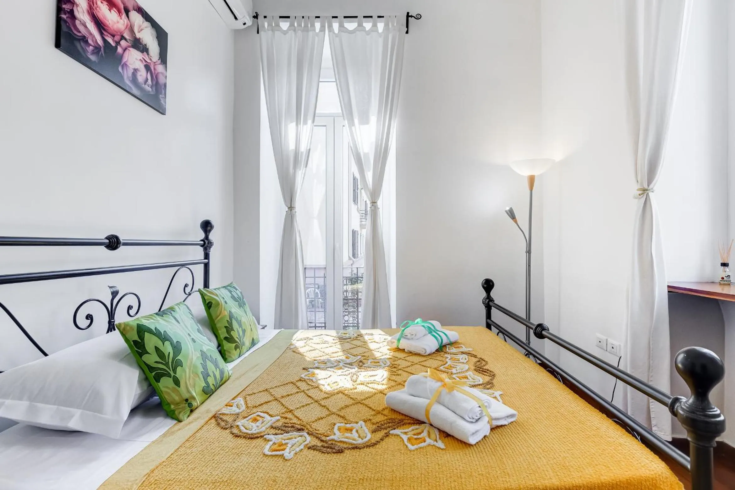Bed in Saint Peter Elegance Domus