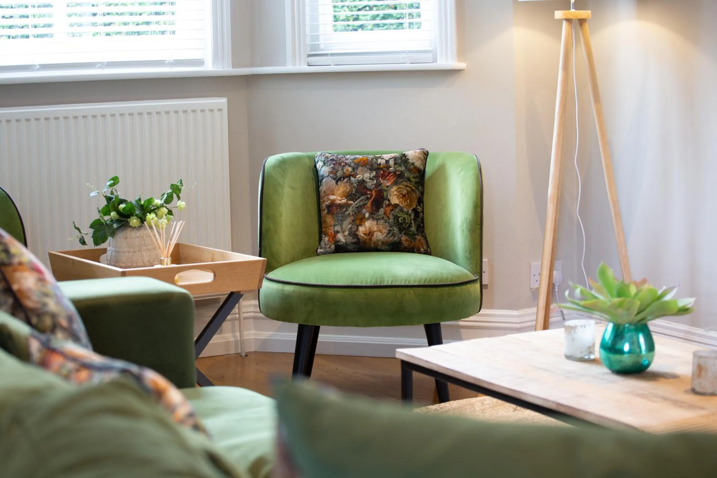 Living room in Lock Keepers Cottage - Detached House in the city