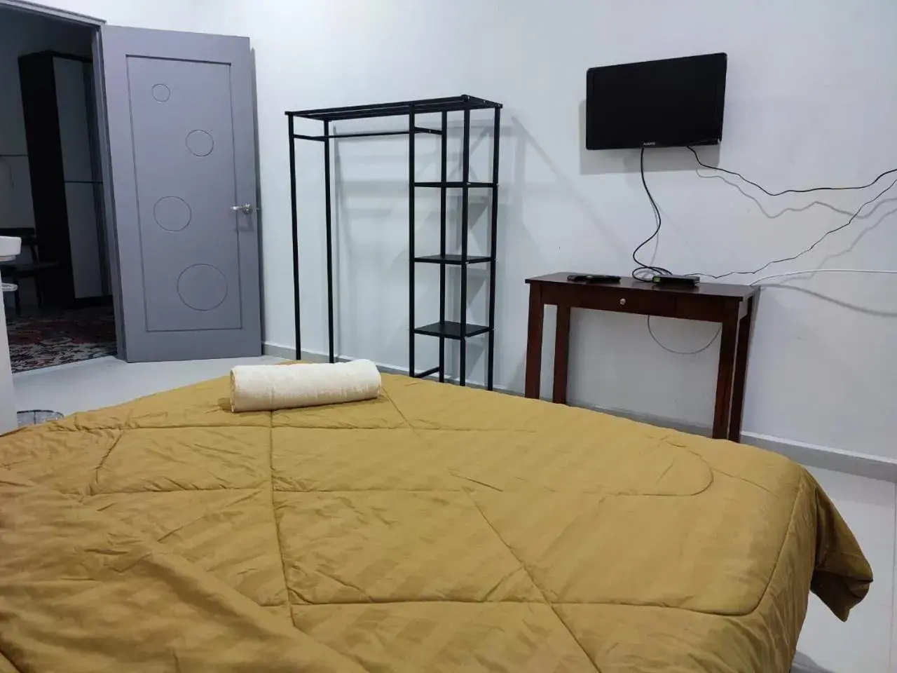 Bed in Kayangan Inn Bed in Kayangan Inn