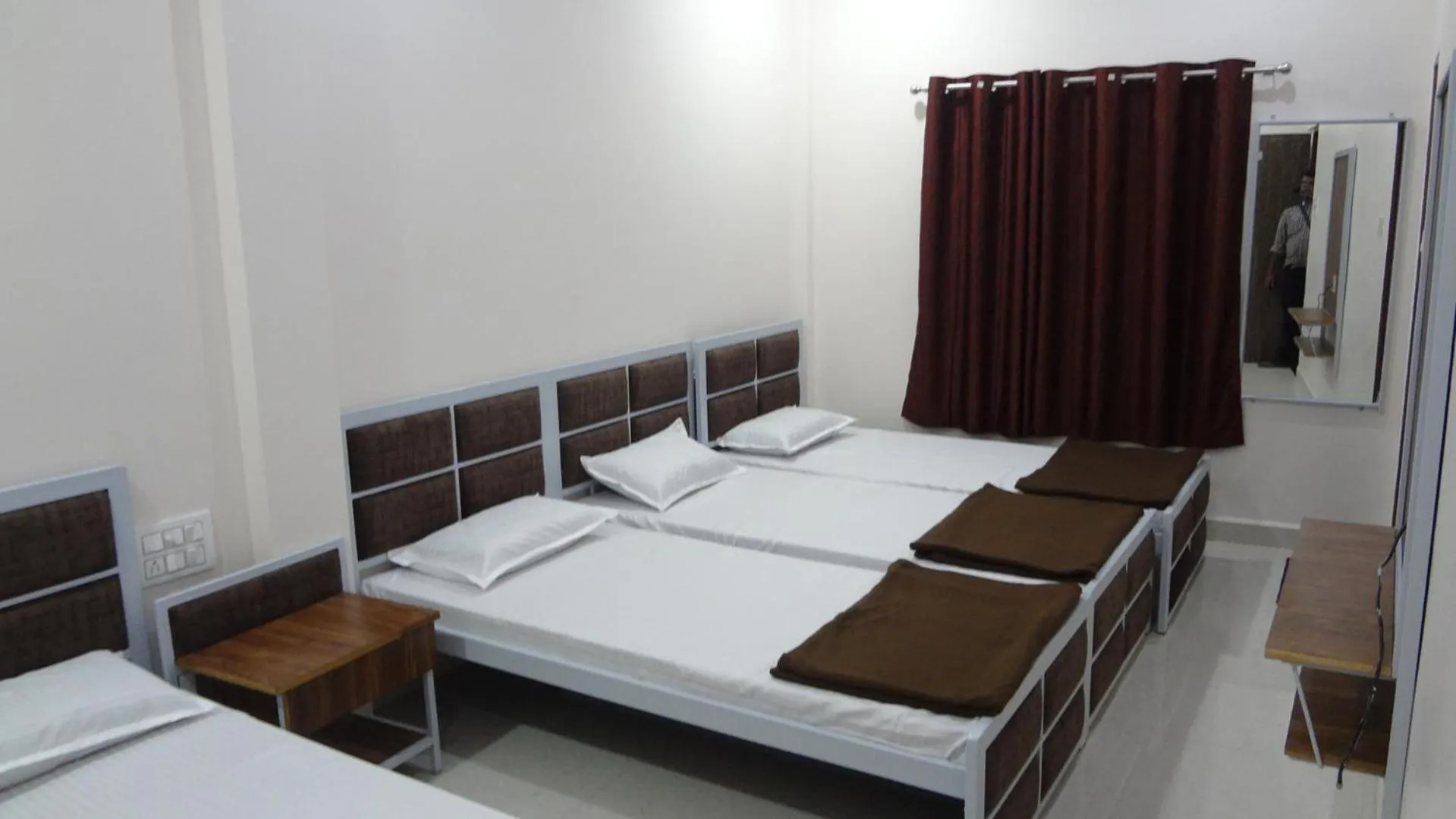Bed in Anand P G hostel males only
