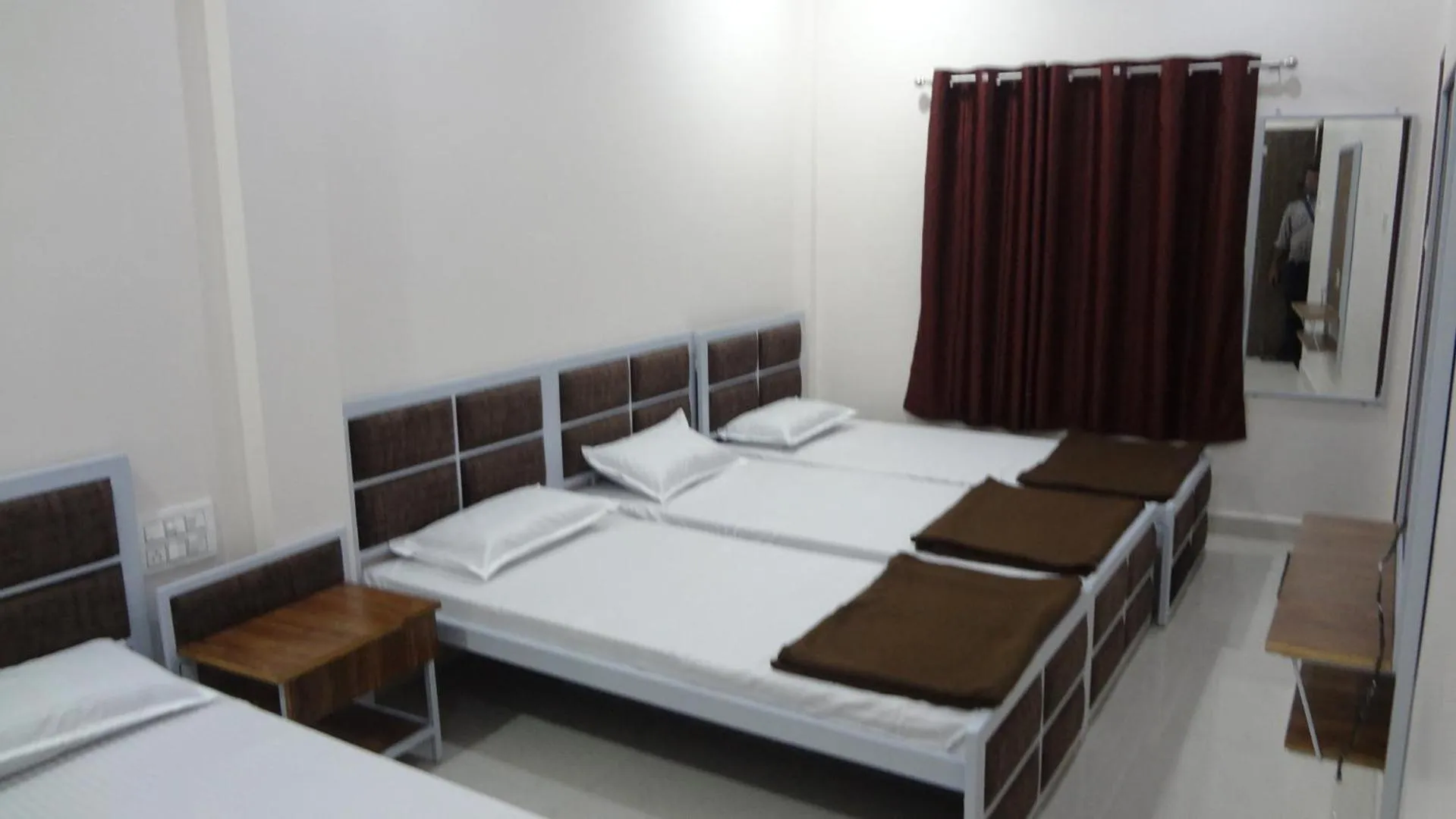 Bed in Anand P G hostel males only