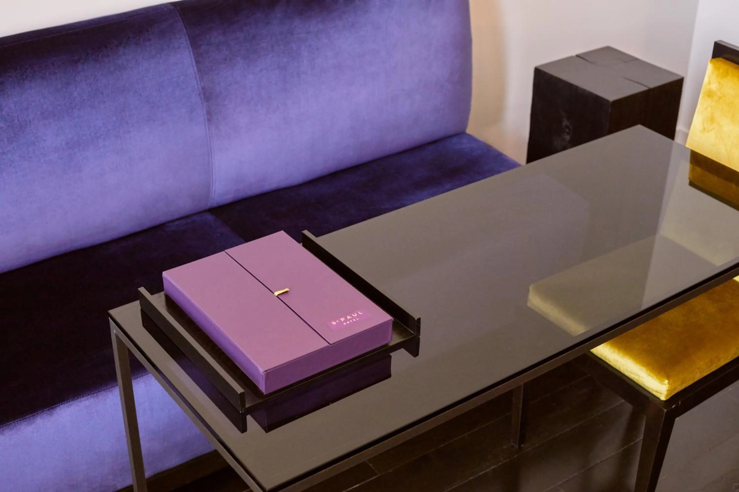 Living room in Hotel St Paul, Montreal, a Member of Design Hotels