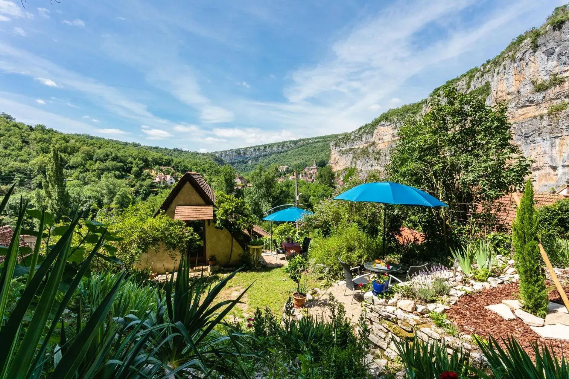 Gîtes Un Jardin dans la Falaise Gîtes Un Jardin dans la Falaise