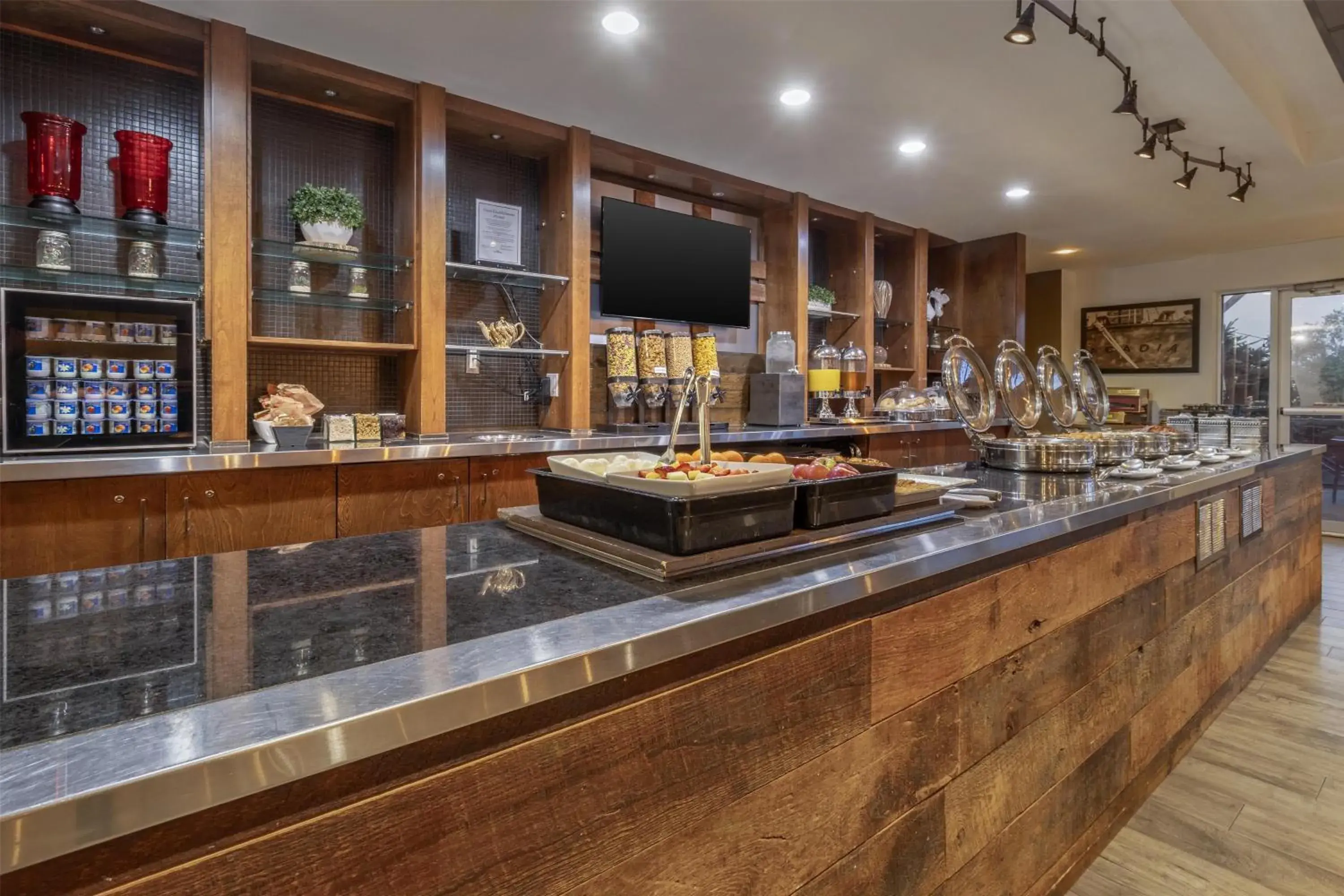 Breakfast in Best Western Plus Chocolate Lake Hotel - Halifax Breakfast in Best Western Plus Chocolate Lake Hotel - Halifax