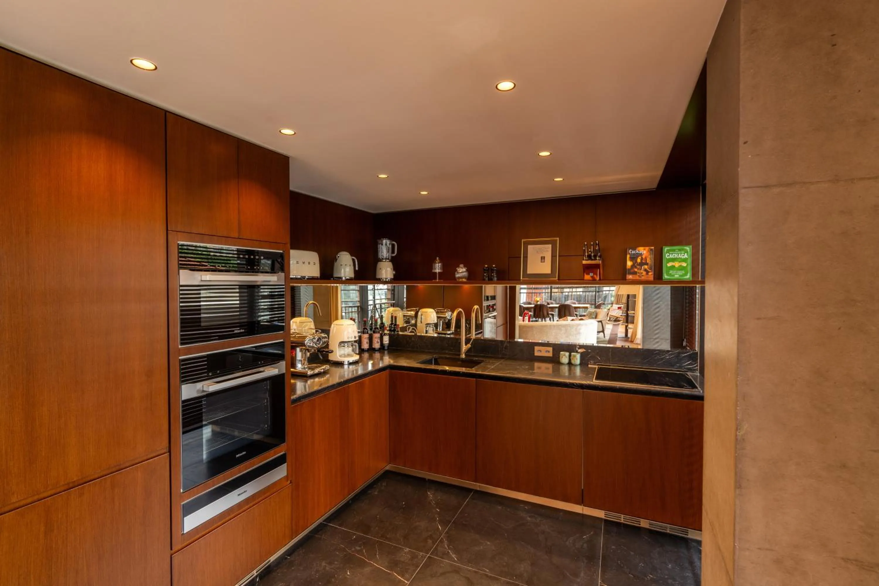 kitchen in Rosewood São Paulo