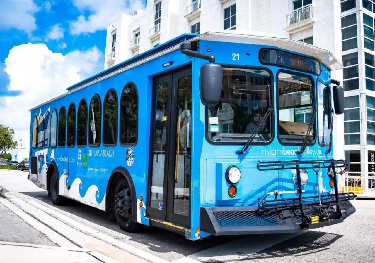 shuttle in SeaStays Apartments