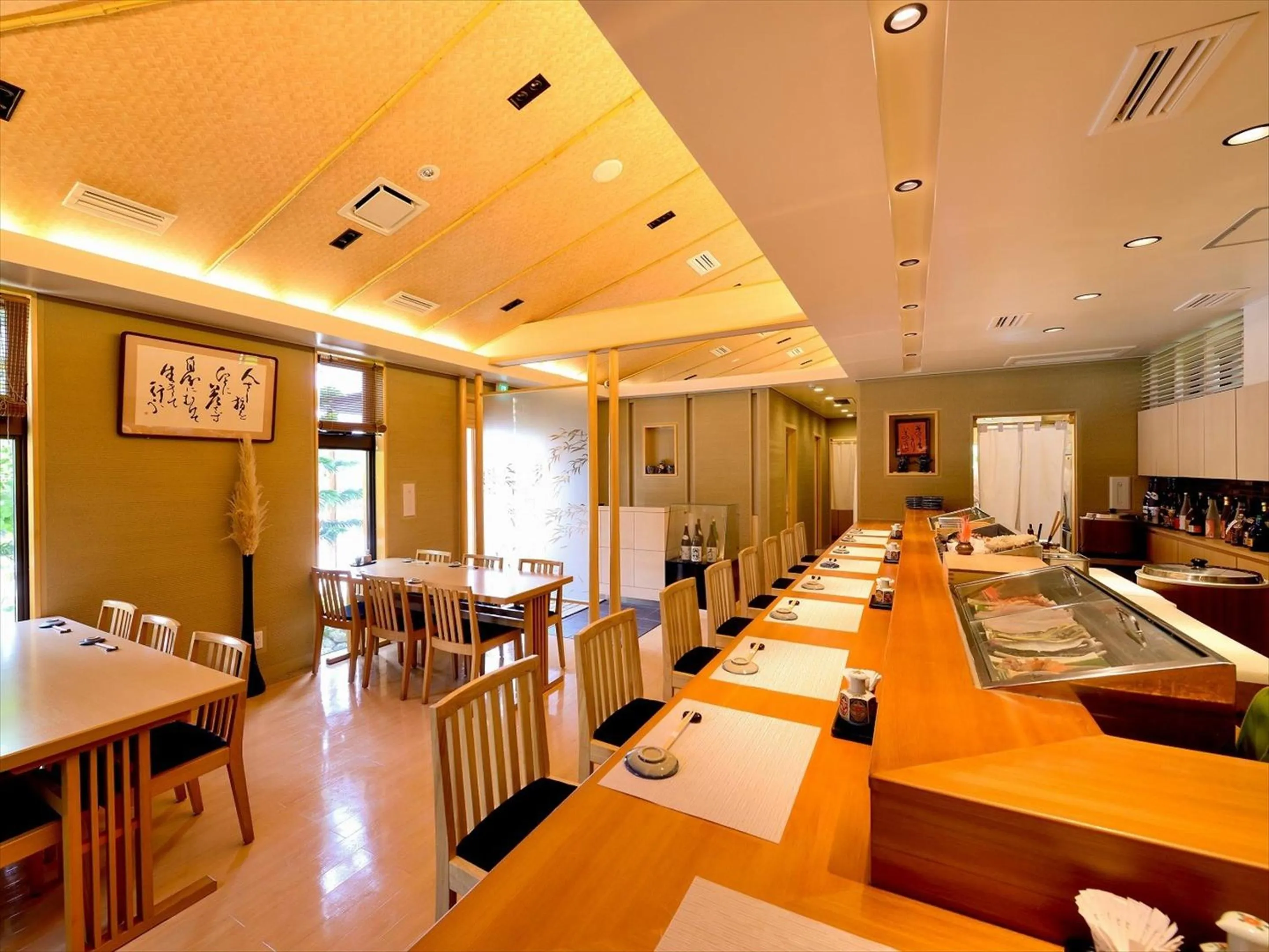 Restaurant/places to eat in HOTEL SEABREEZE CORAL