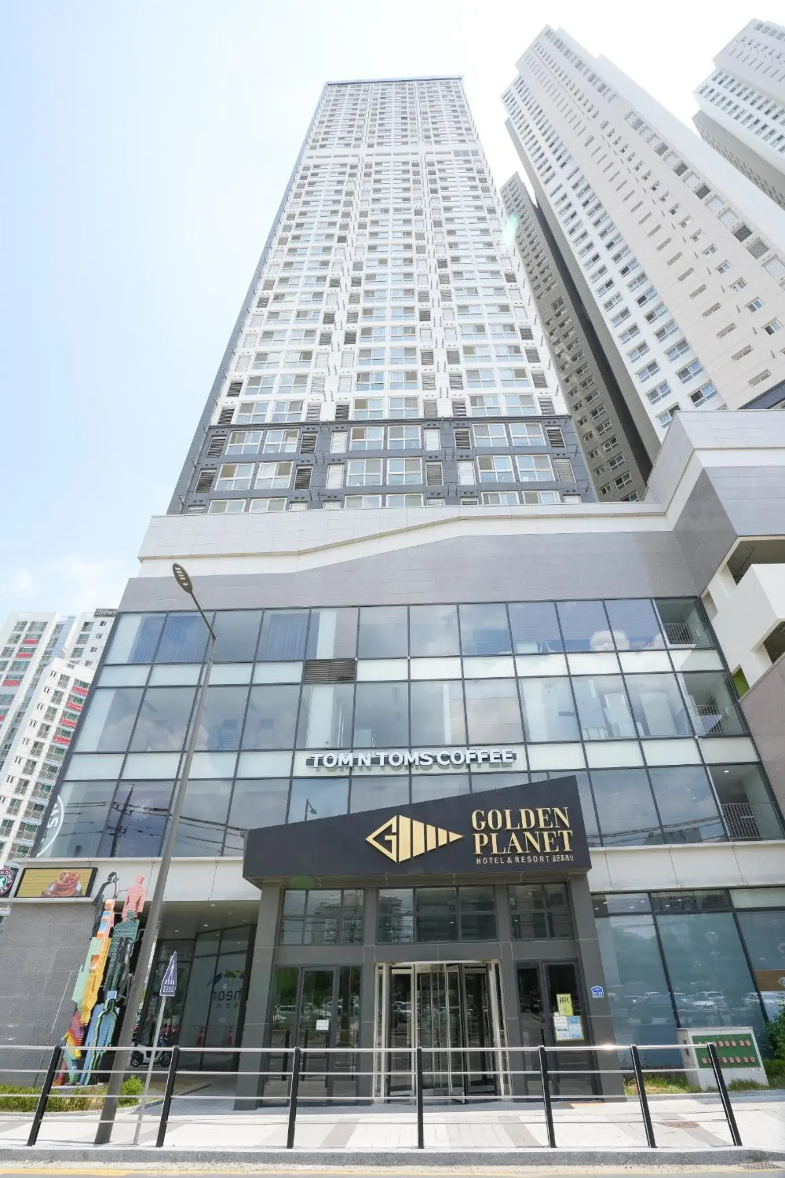 Property building in Golden Planet Hotel Property building in Golden Planet Hotel