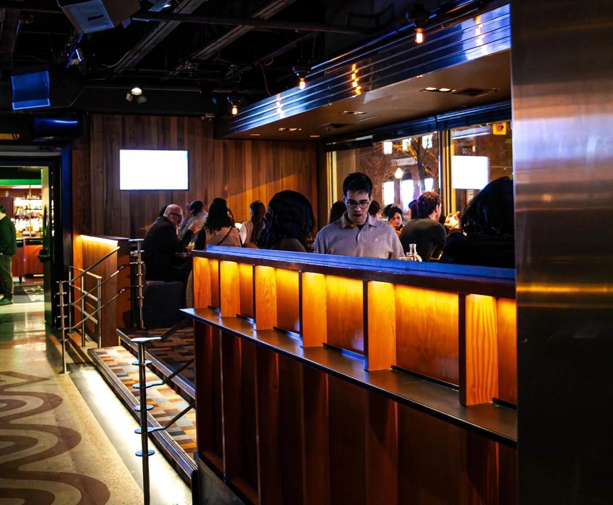 Restaurant/places to eat in The Drake Hotel