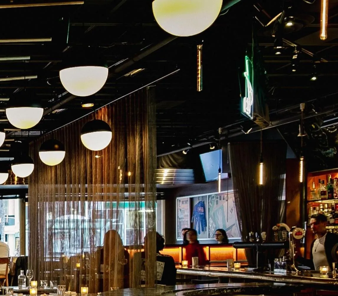 Restaurant/places to eat in The Drake Hotel