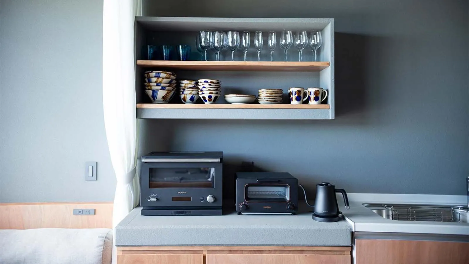 minibar in Feliz Villa Suite Kourijima View