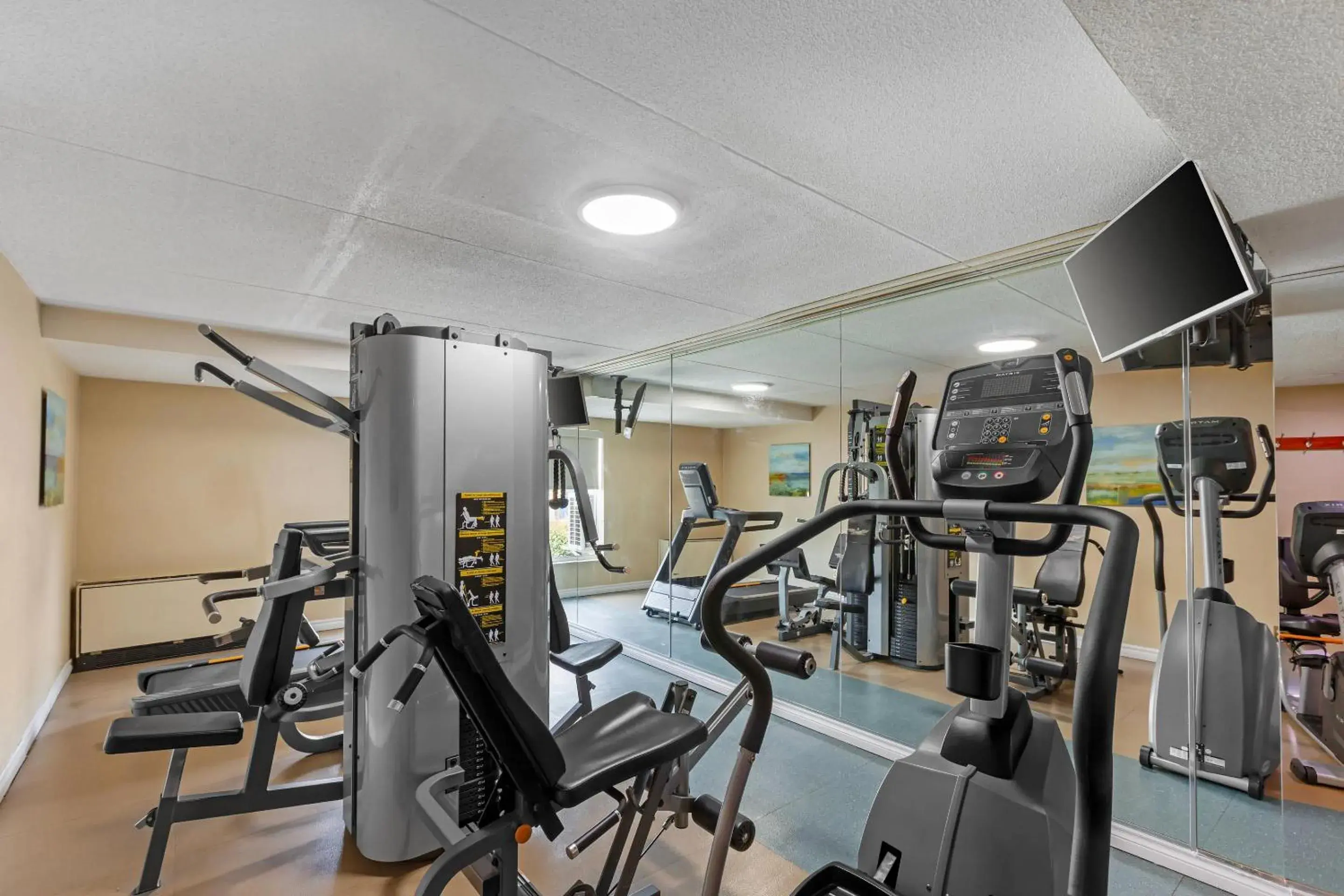 Fitness centre/facilities in Quality Inn & Suites Fitness centre/facilities in Quality Inn & Suites