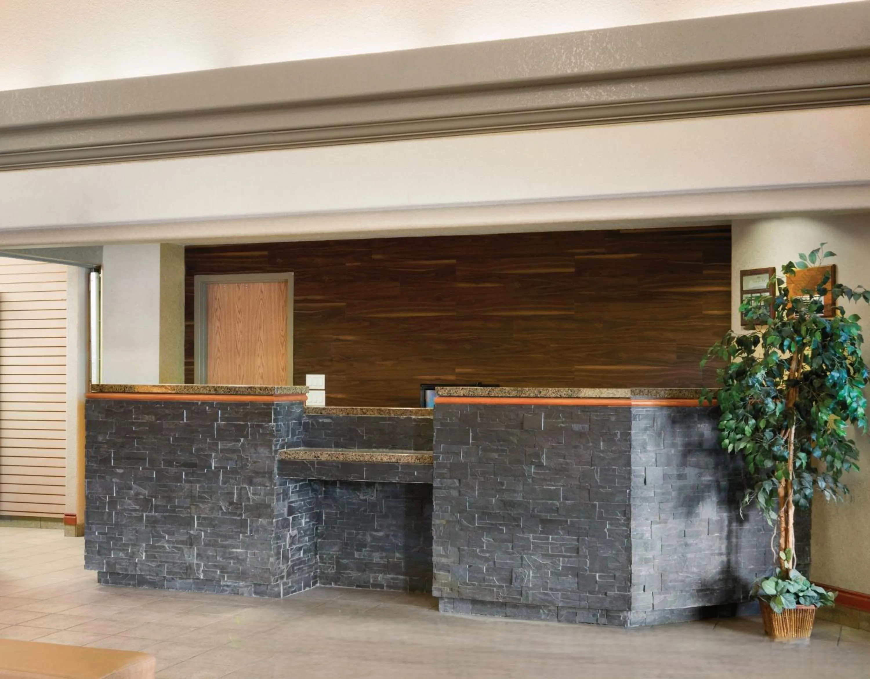 Property building in Prairie Crest Calgary Airport by IHG