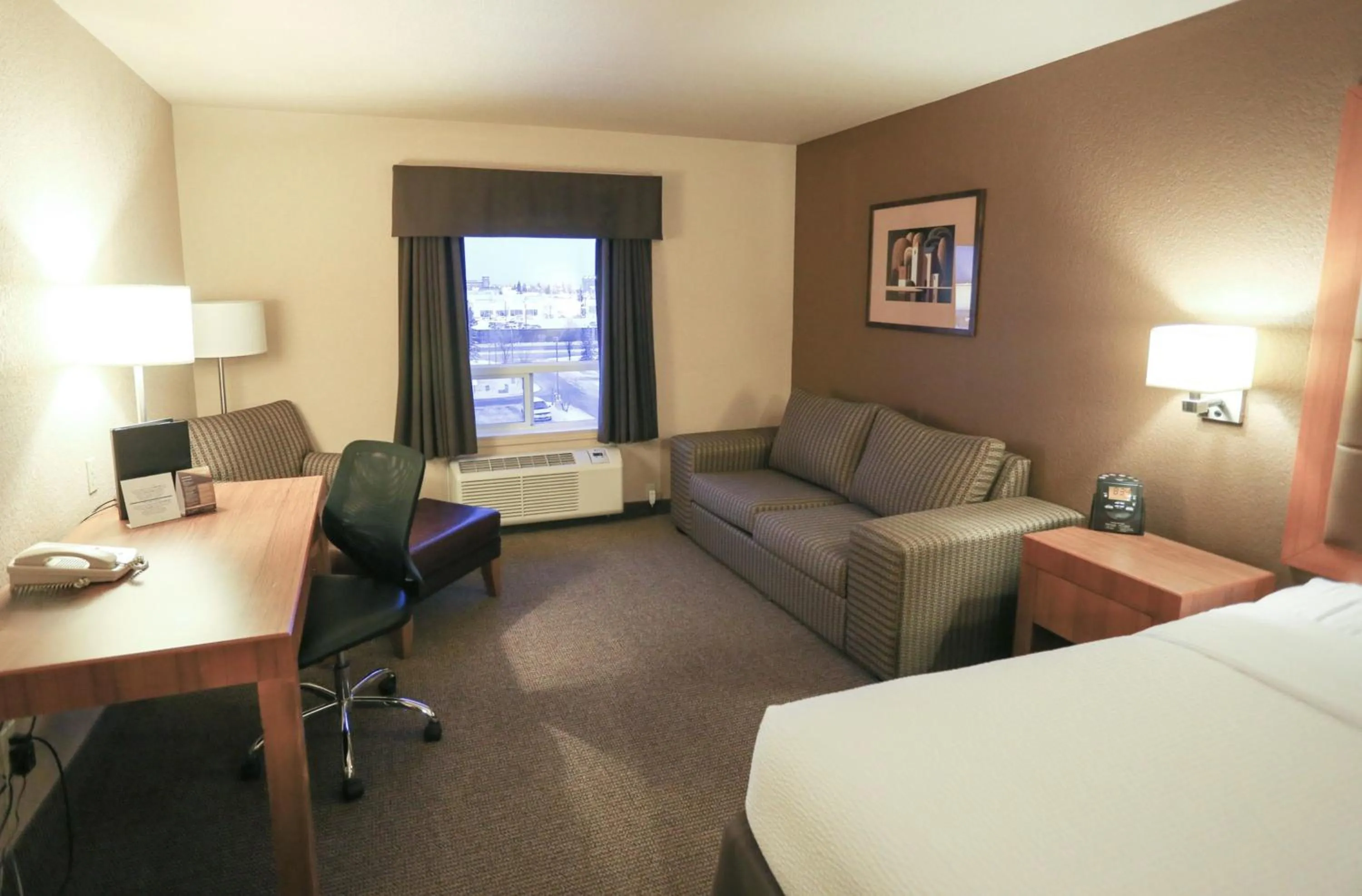 Photo of the whole room, Bed in Prairie Crest Calgary Airport by IHG