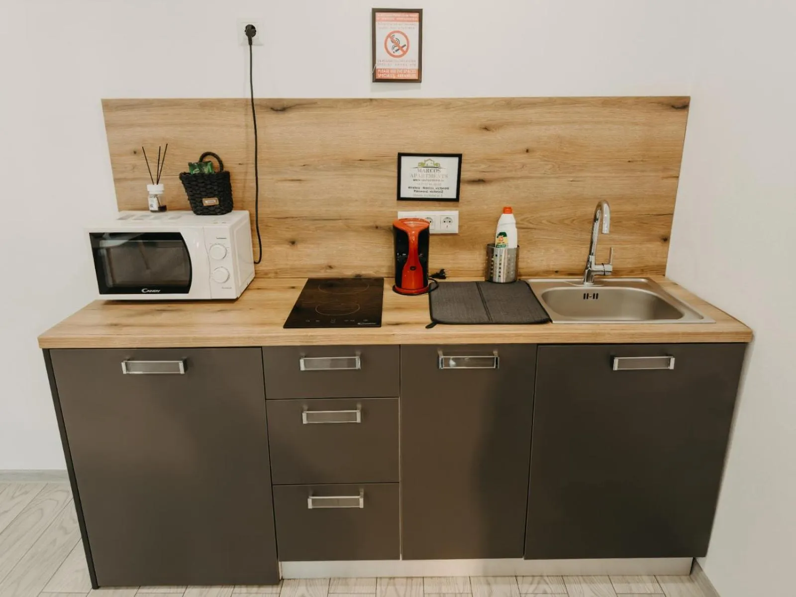 Kitchen or kitchenette in Marcos Apartments Victoriei - self check-in