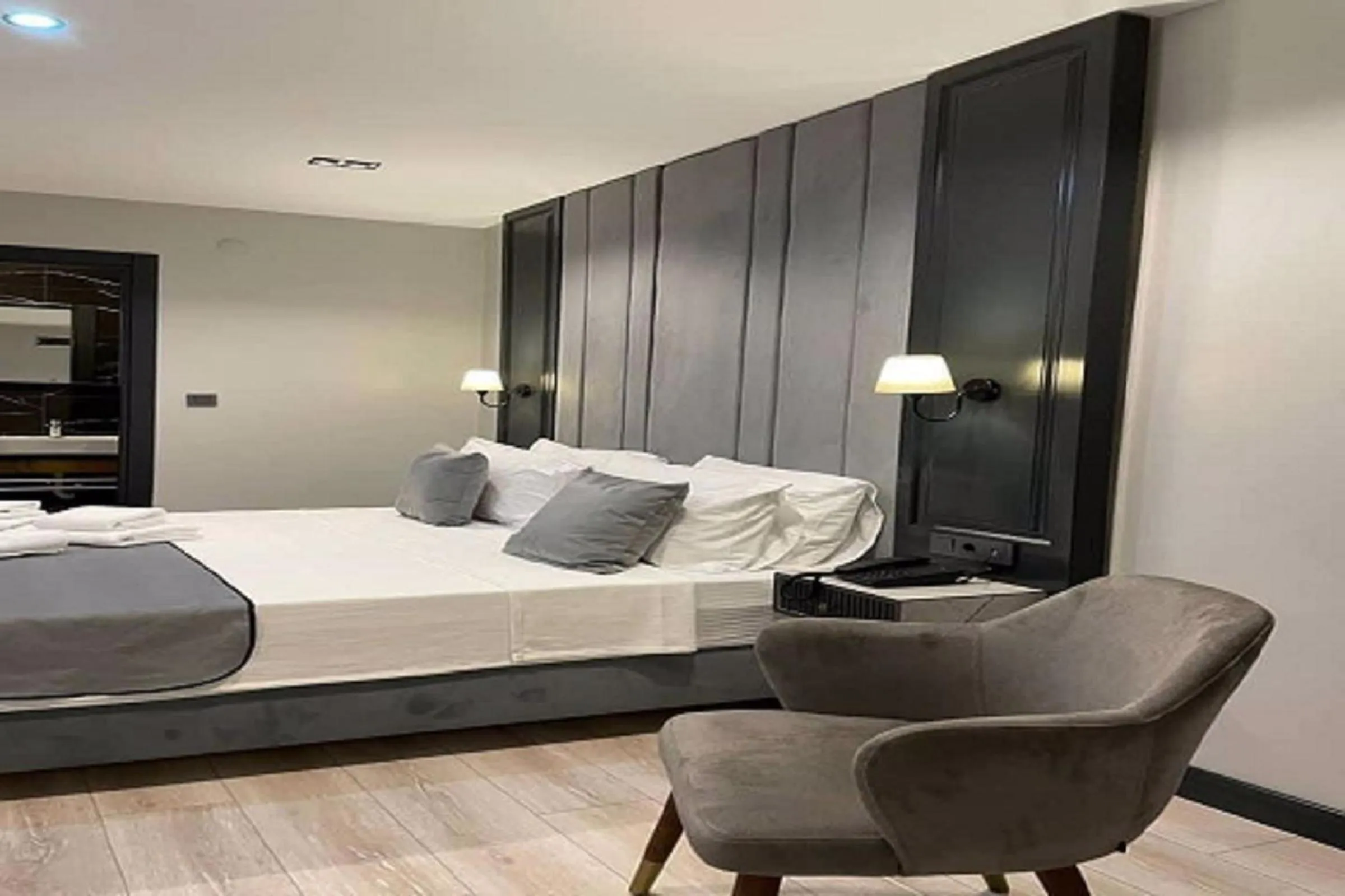 Photo of the whole room, Bed in Express Plus Hotel