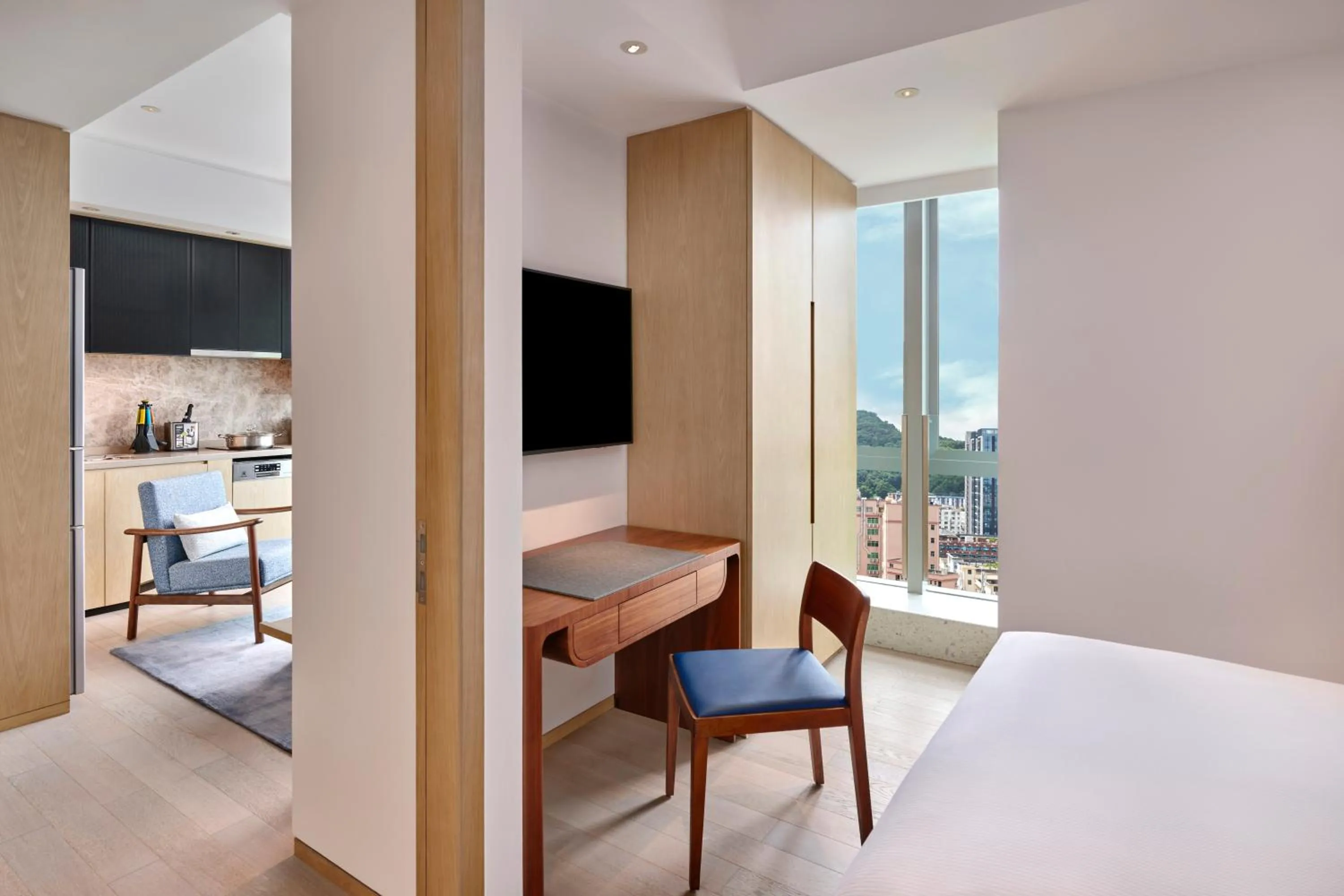 On site, Bed in DoubleTree by Hilton Shenzhen Airport Residences