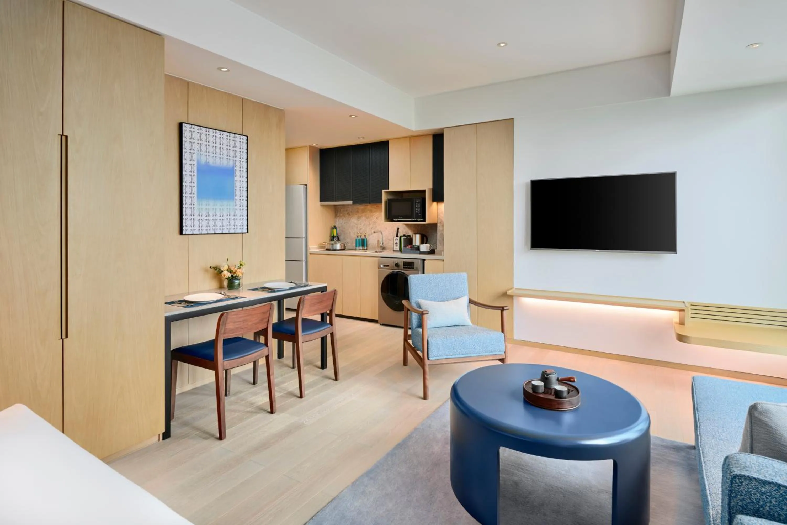 TV and multimedia in DoubleTree by Hilton Shenzhen Airport Residences