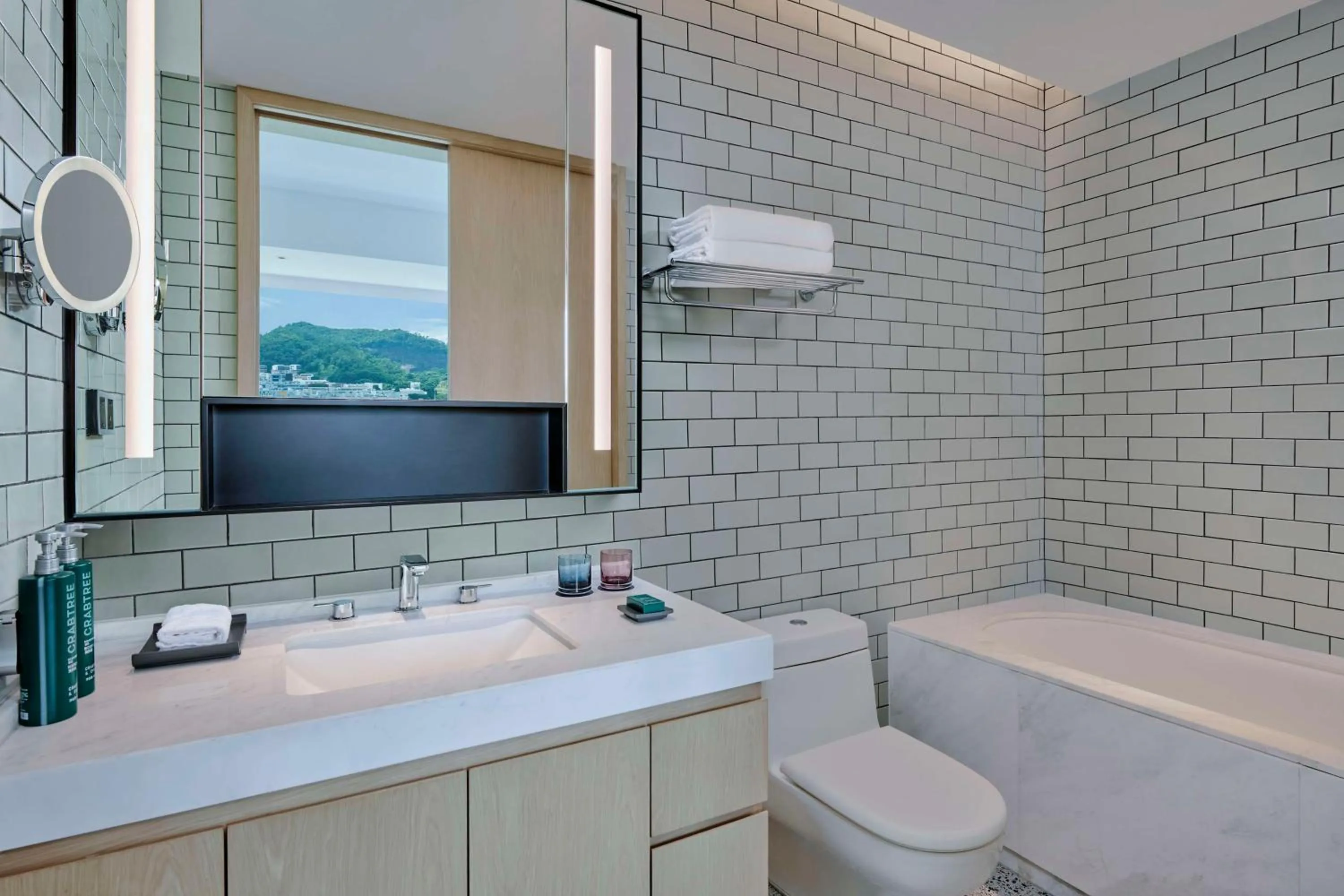 Bathroom in DoubleTree by Hilton Shenzhen Airport Residences