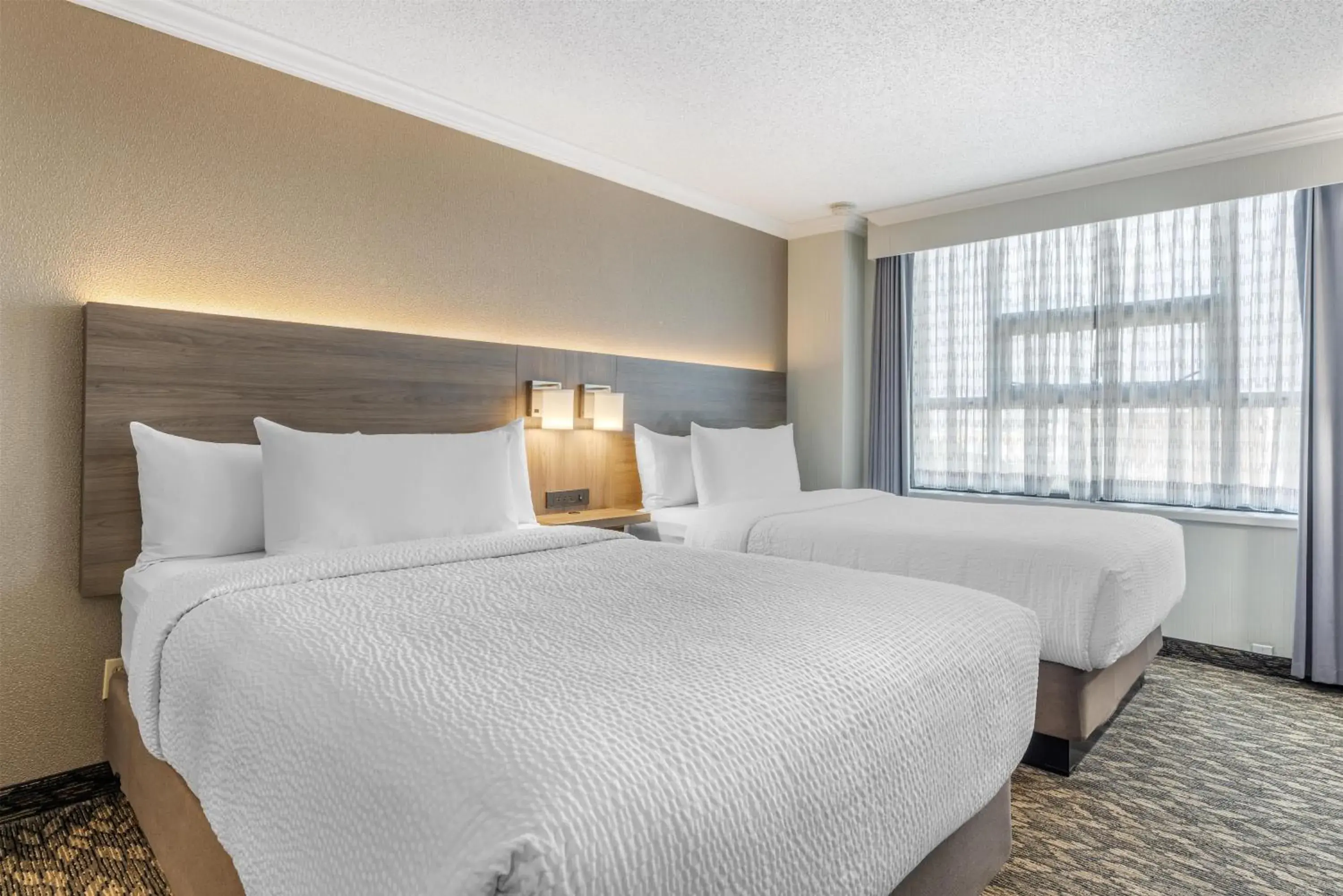 Bedroom, Bed in BEST WESTERN PLUS Carlton Plaza Hotel Bedroom, Bed in BEST WESTERN PLUS Carlton Plaza Hotel