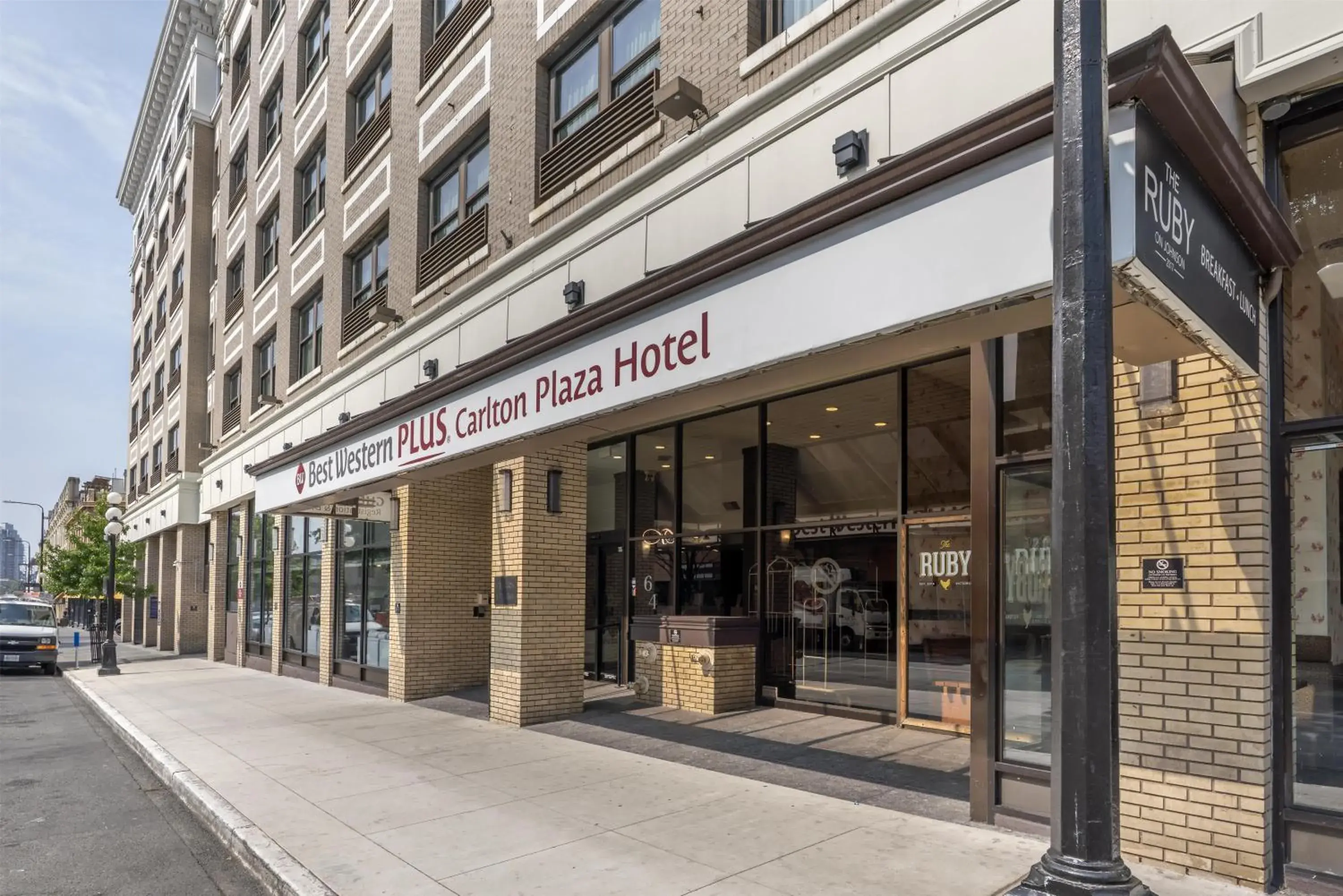 Property building in BEST WESTERN PLUS Carlton Plaza Hotel Property building in BEST WESTERN PLUS Carlton Plaza Hotel