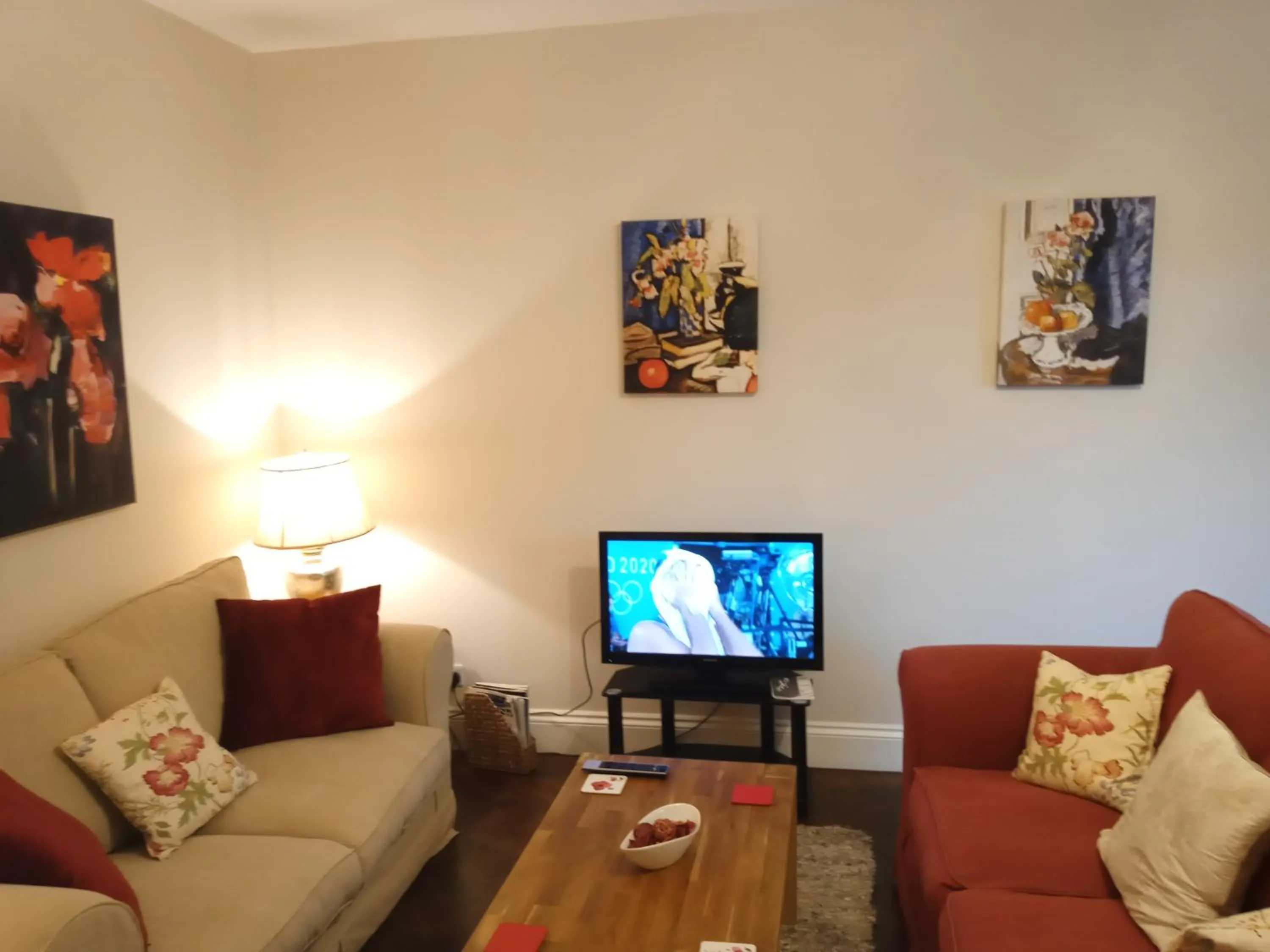 Living room in Oak End Lodge