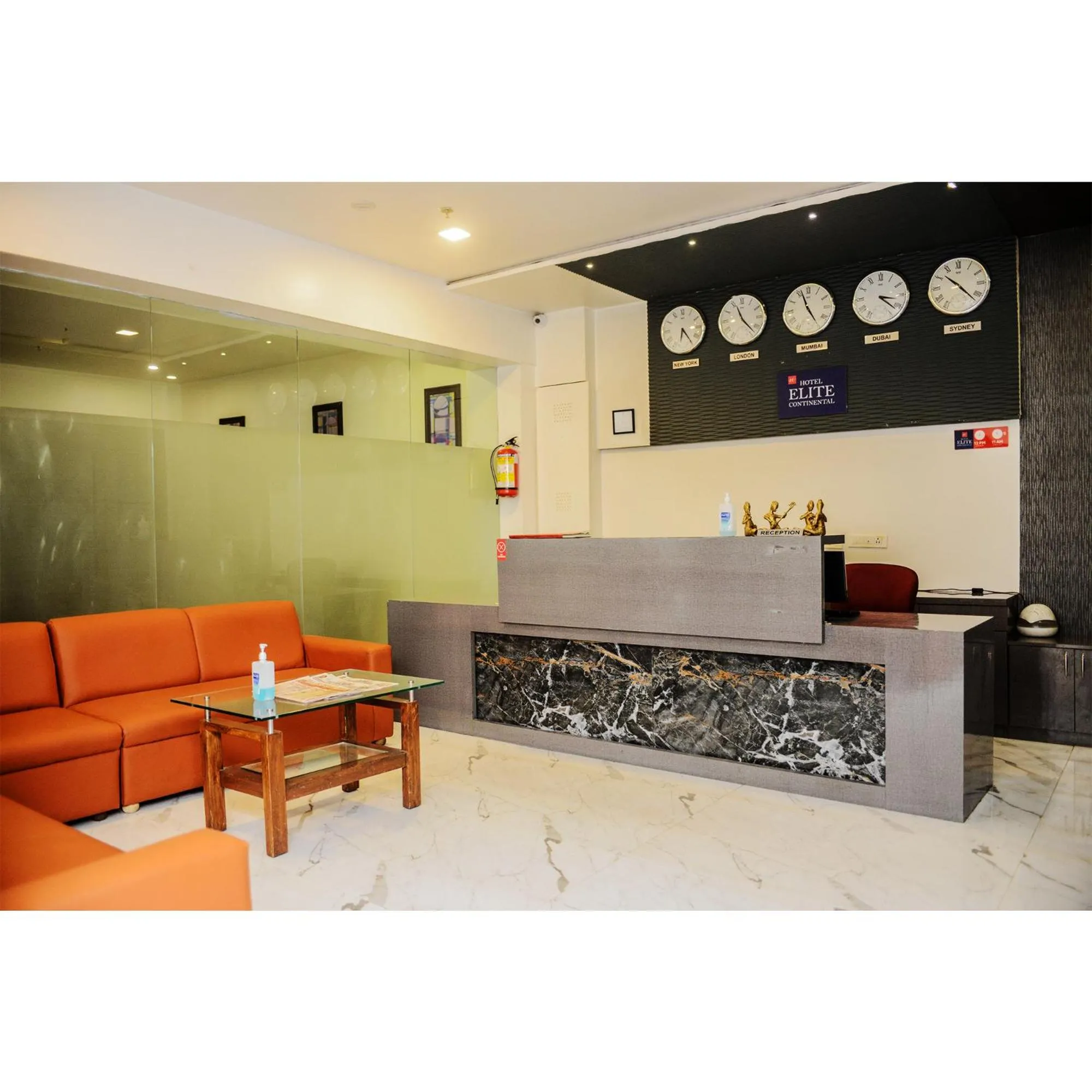 Lobby or reception in Hotel Elite Continental- Near Mumbai International Airport Andheri East
